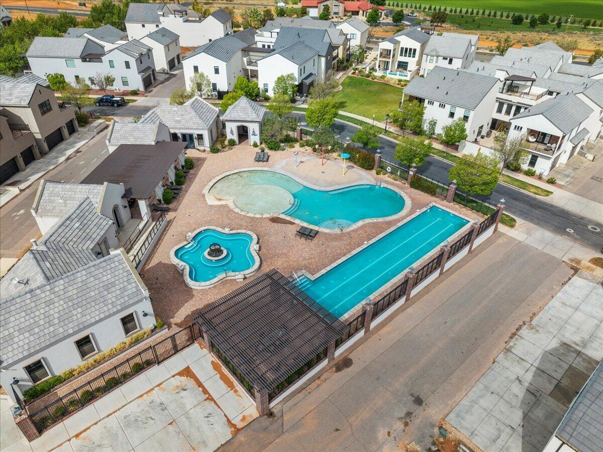 1559 S REGENT PARK RD