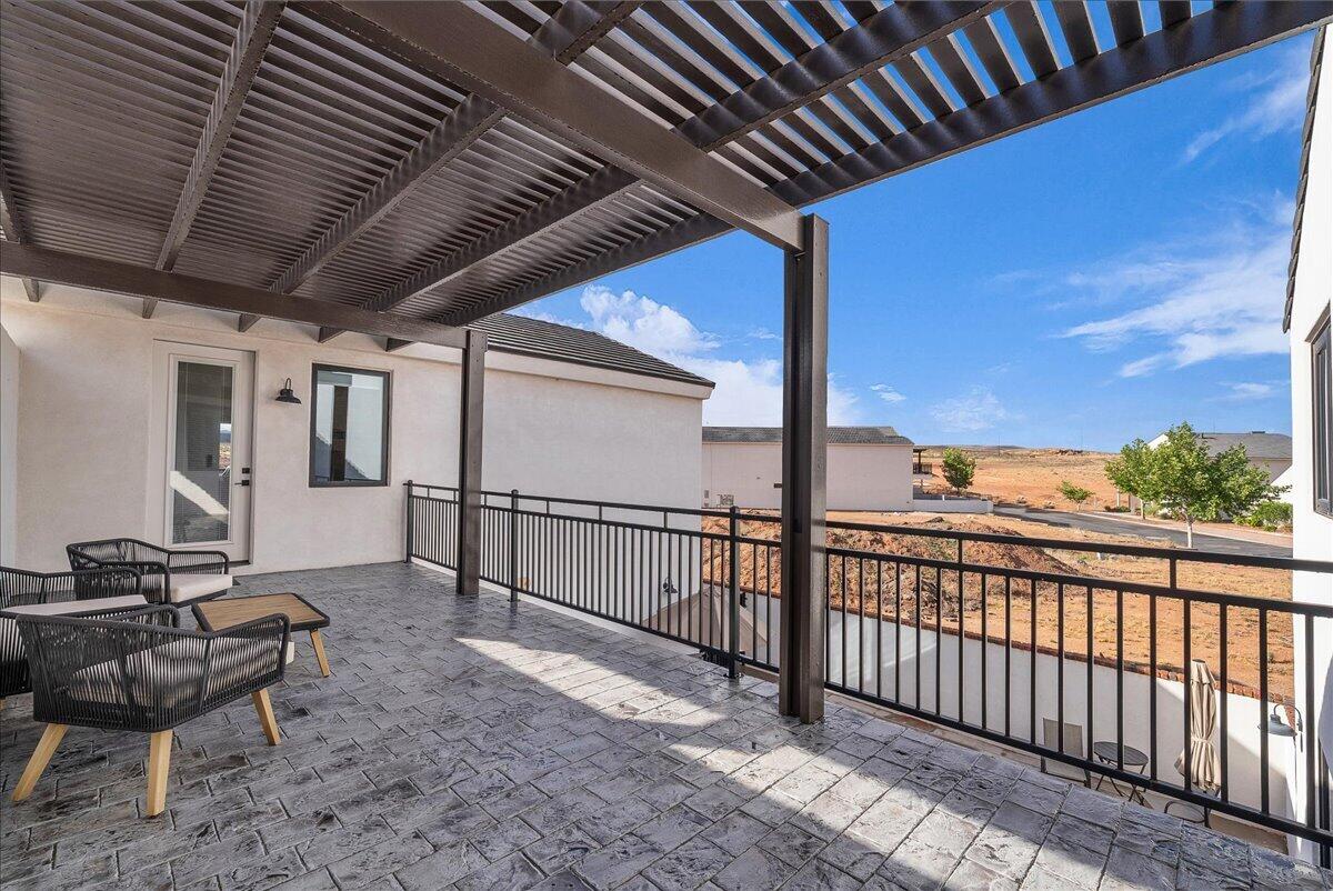 1559 S REGENT PARK RD