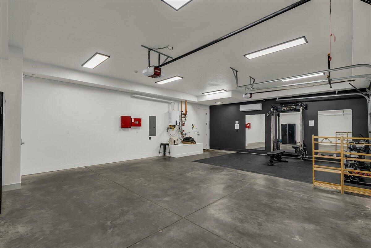 1559 S REGENT PARK RD