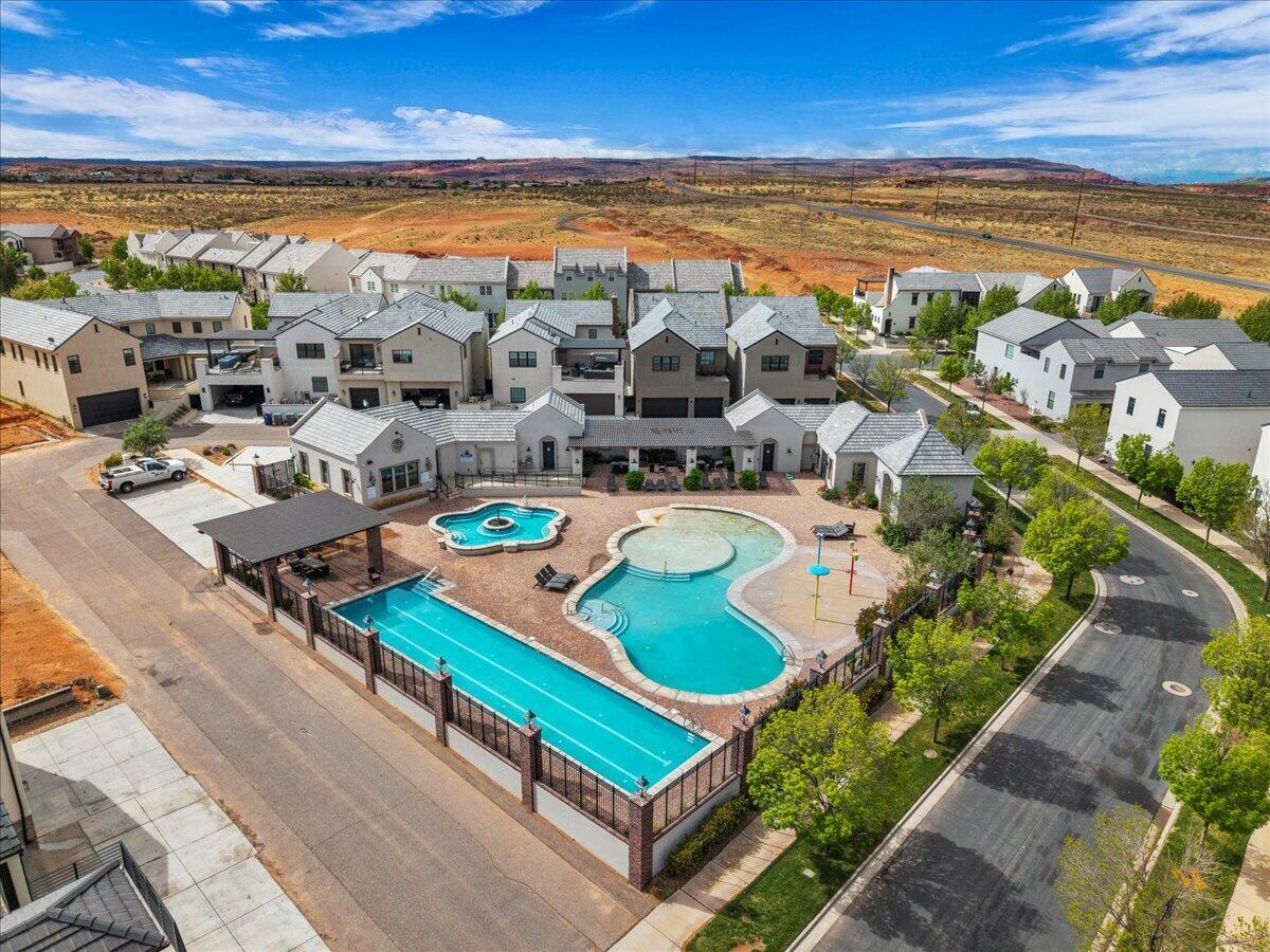 1559 S REGENT PARK RD