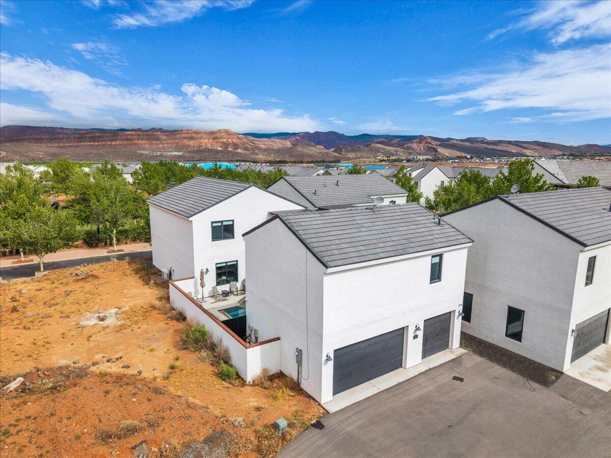 1559 S REGENT PARK RD