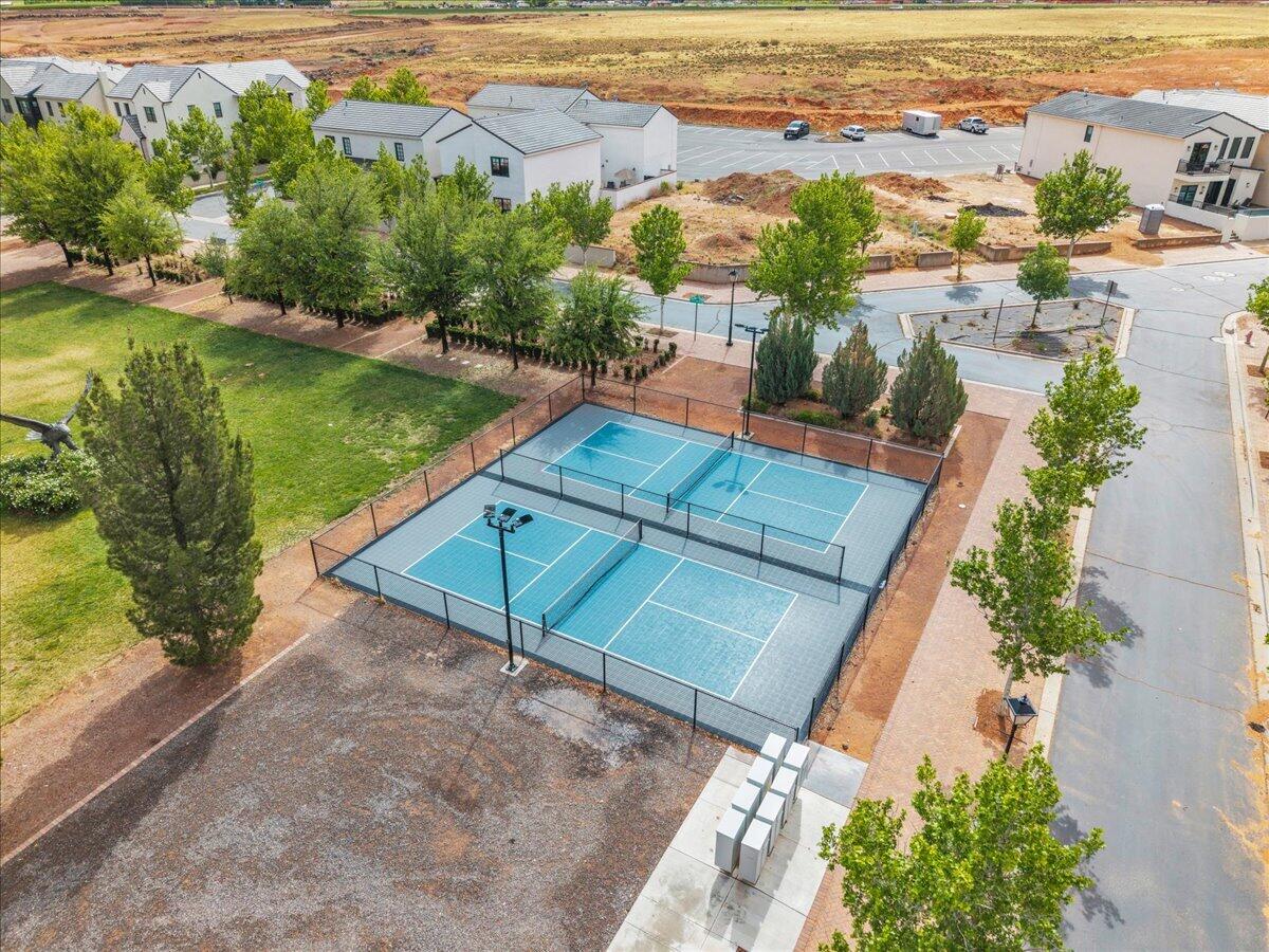 1559 S REGENT PARK RD