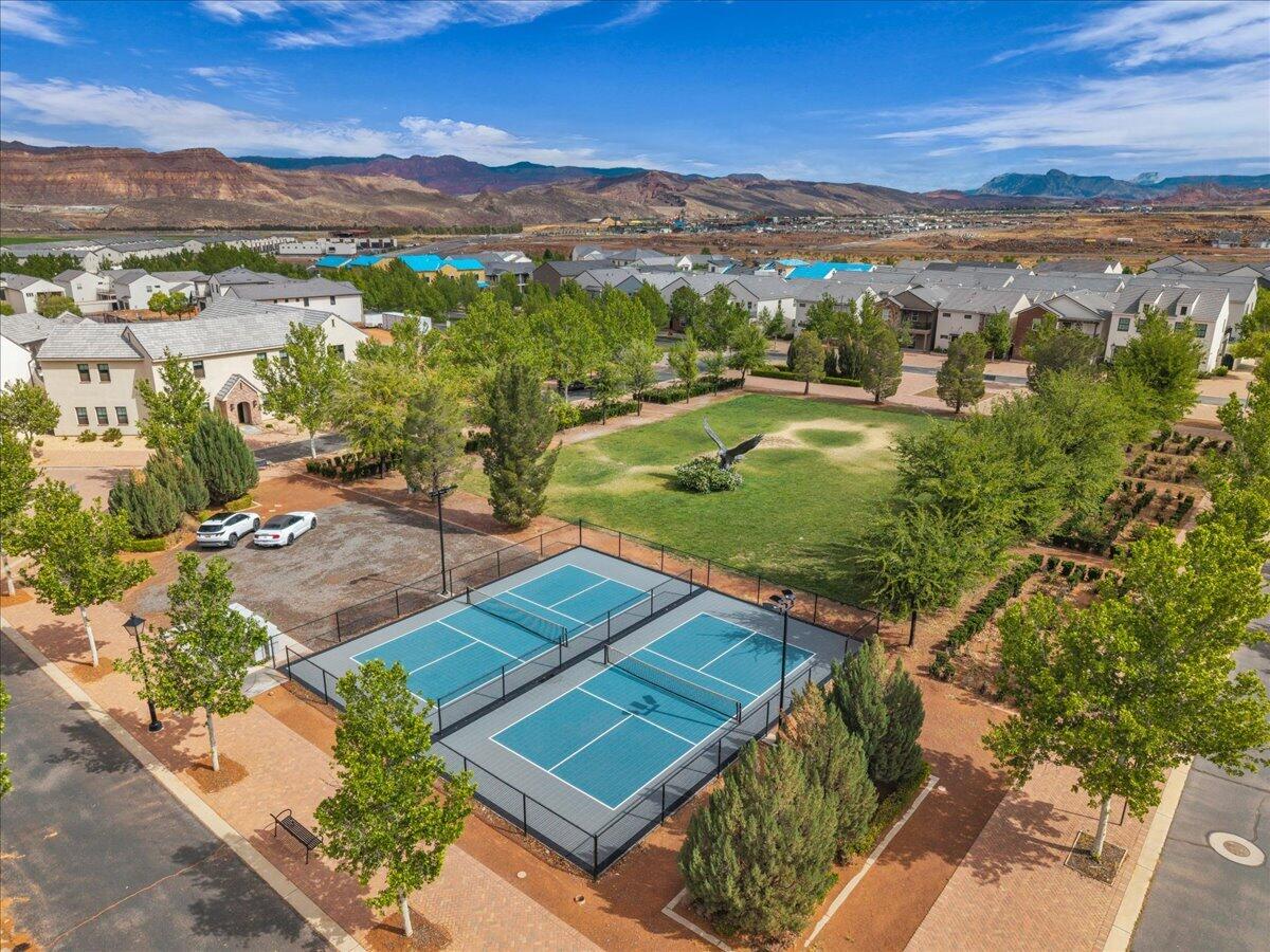 1559 S REGENT PARK RD