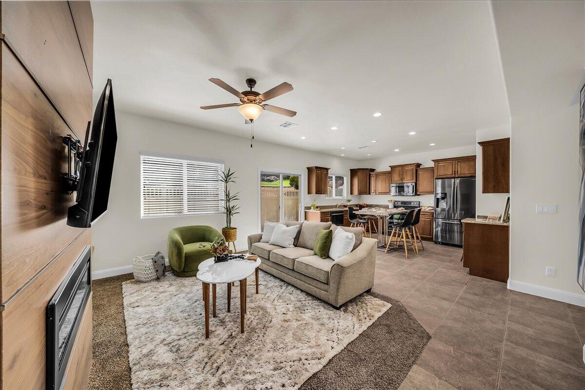 1287 Shadow Point DR 14