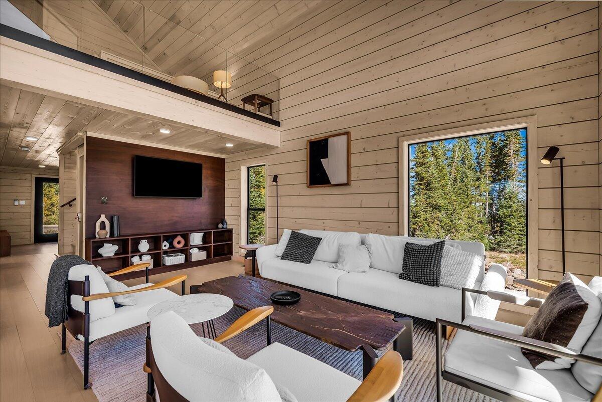 167 Zion View DR
