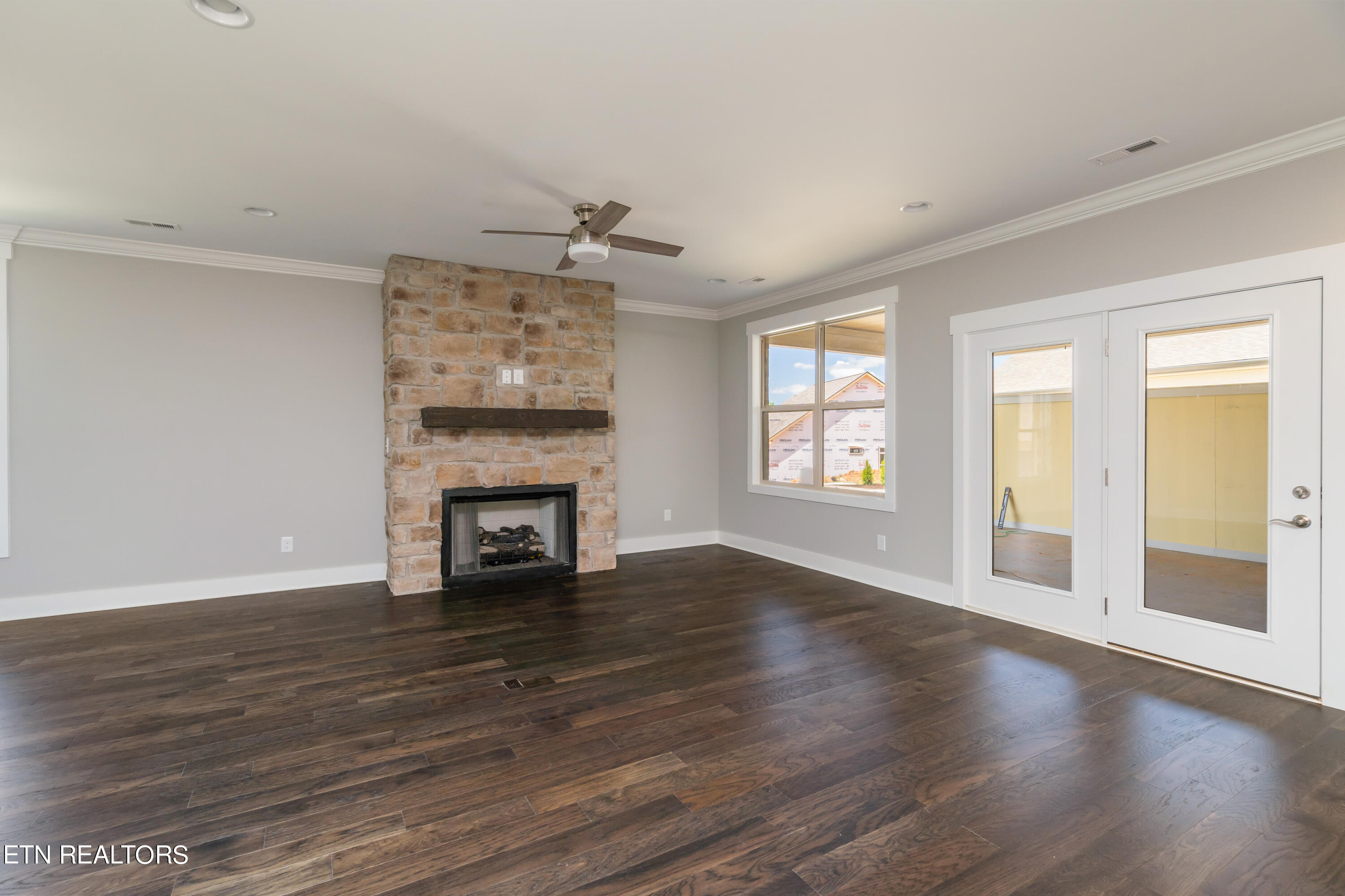 1554 Mountain Drive