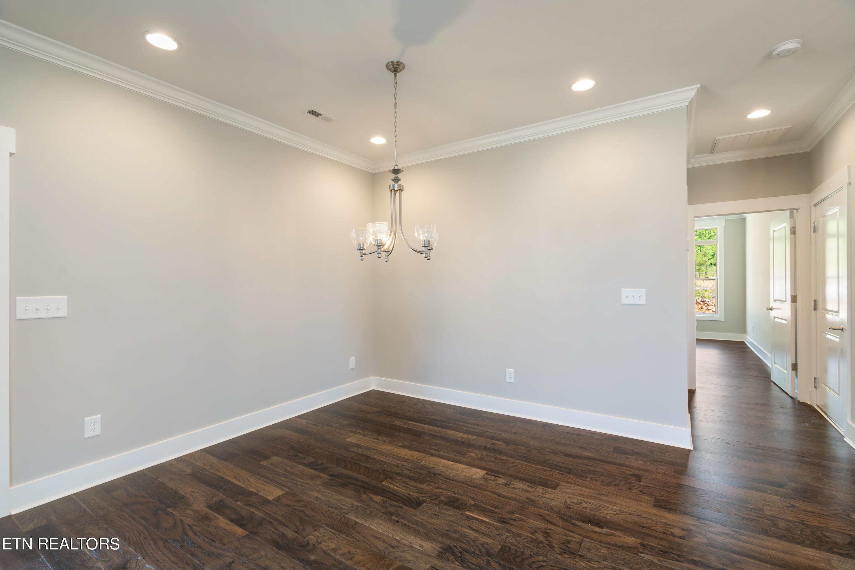 1554 Mountain Drive
