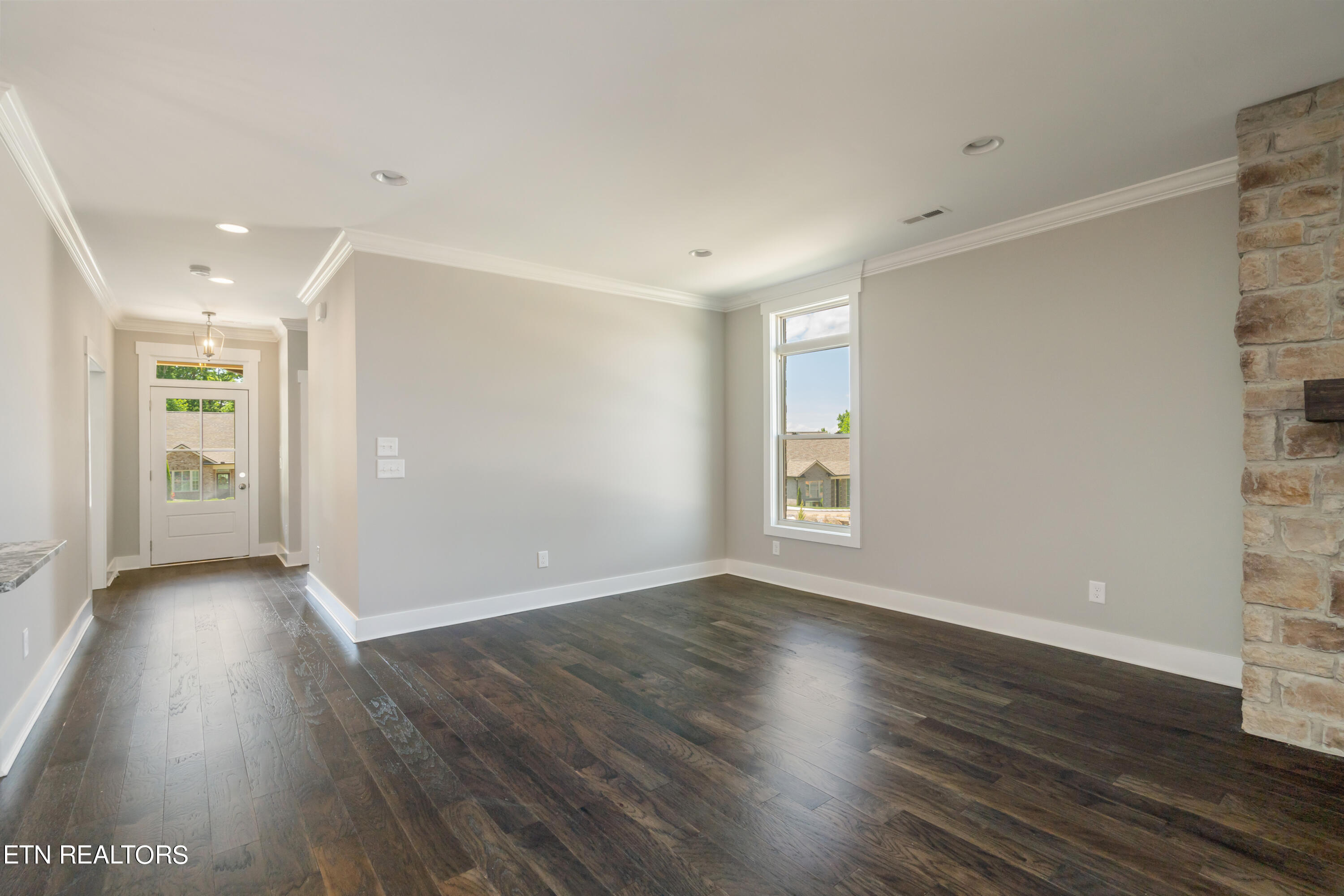 1554 Mountain Drive