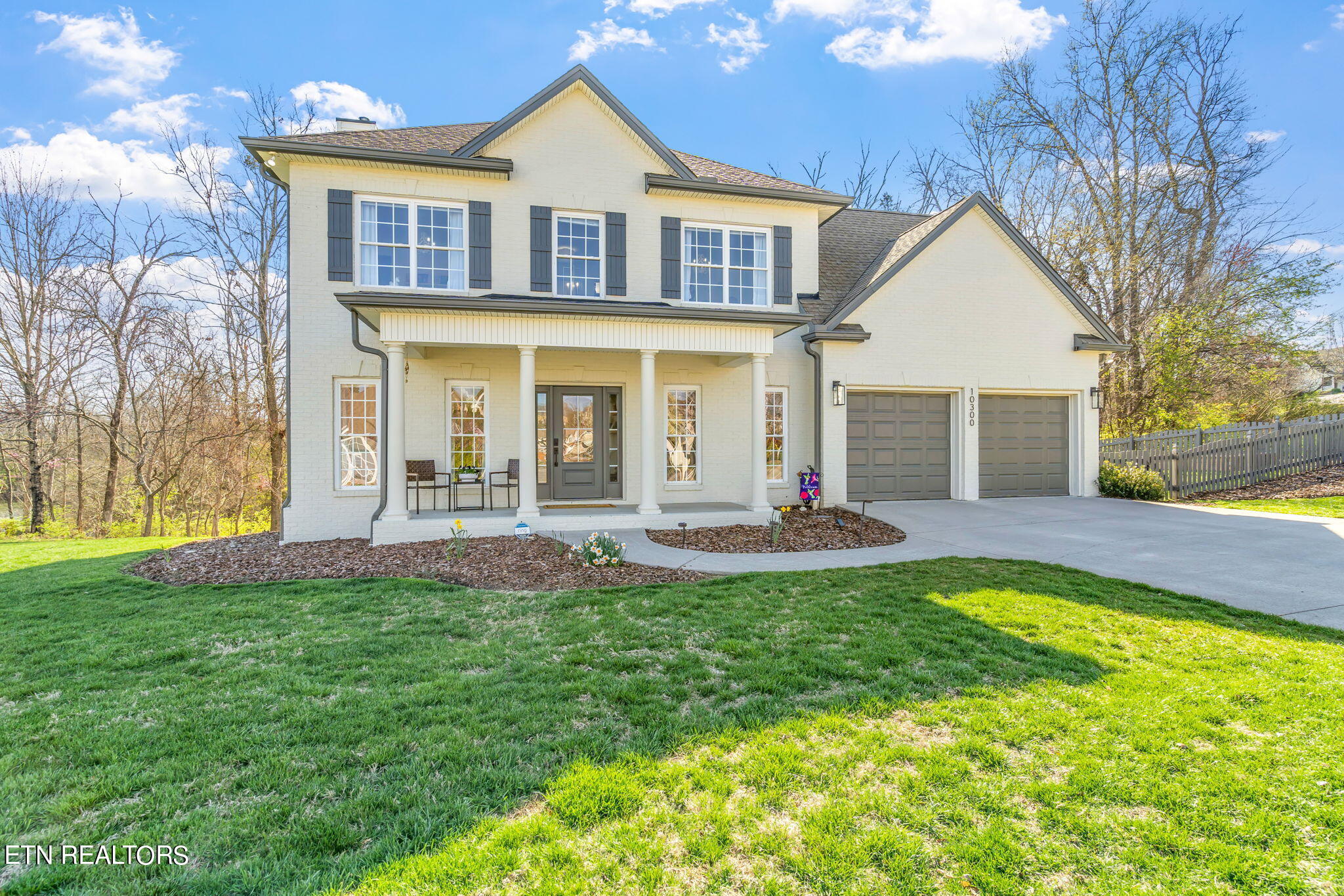 10300 Ivy Hollow Drive