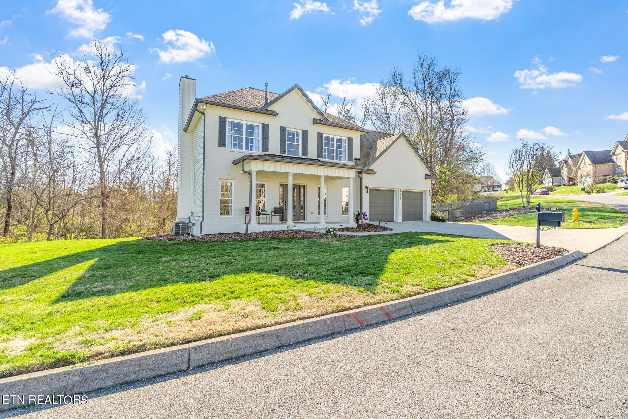 10300 Ivy Hollow Drive
