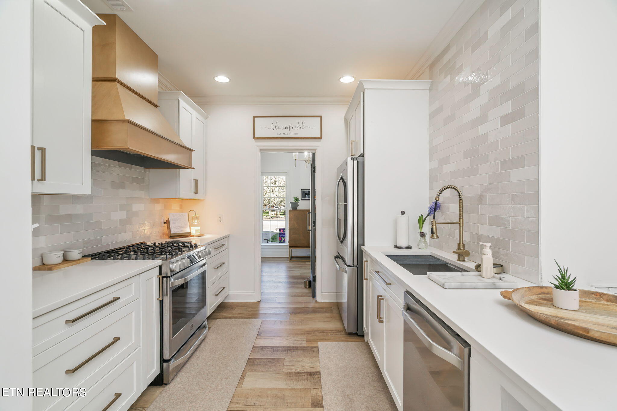 10300 Ivy Hollow Drive