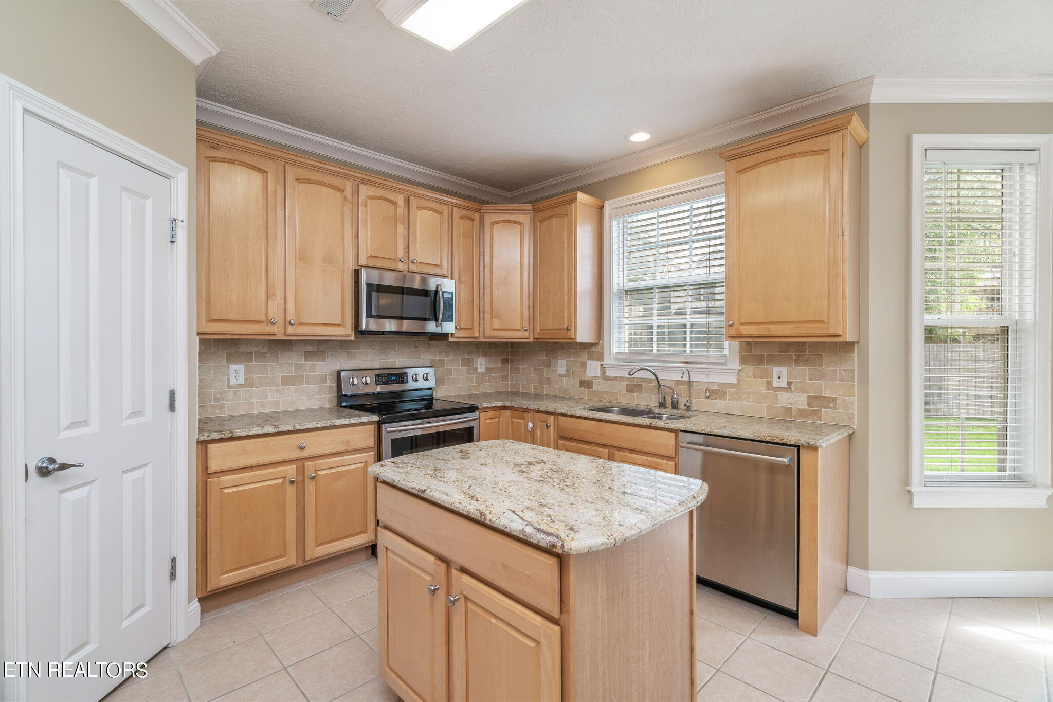7142 Presidential Lane