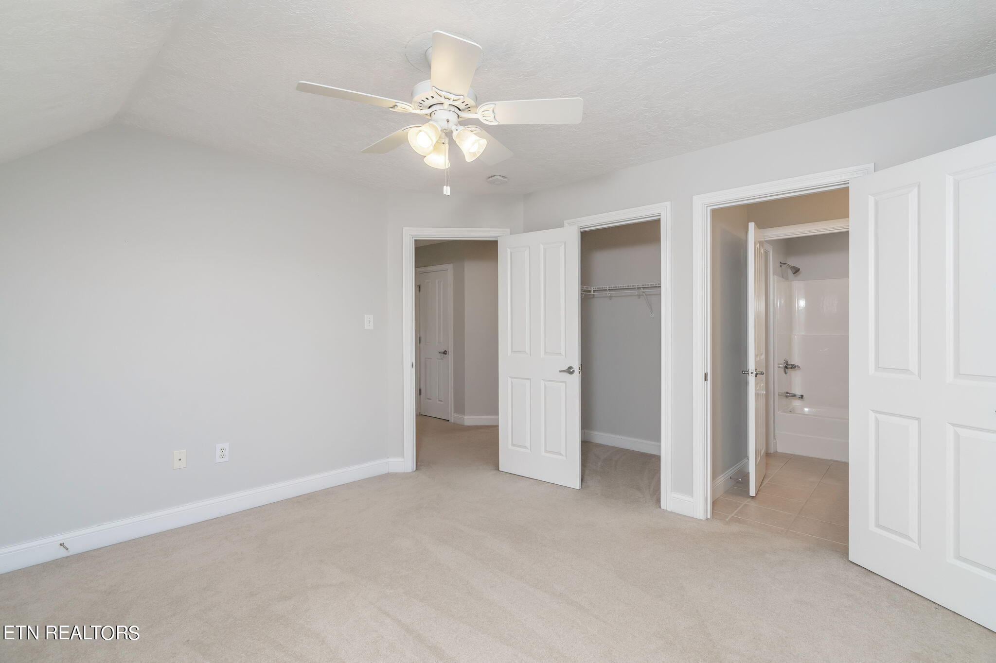 7142 Presidential Lane