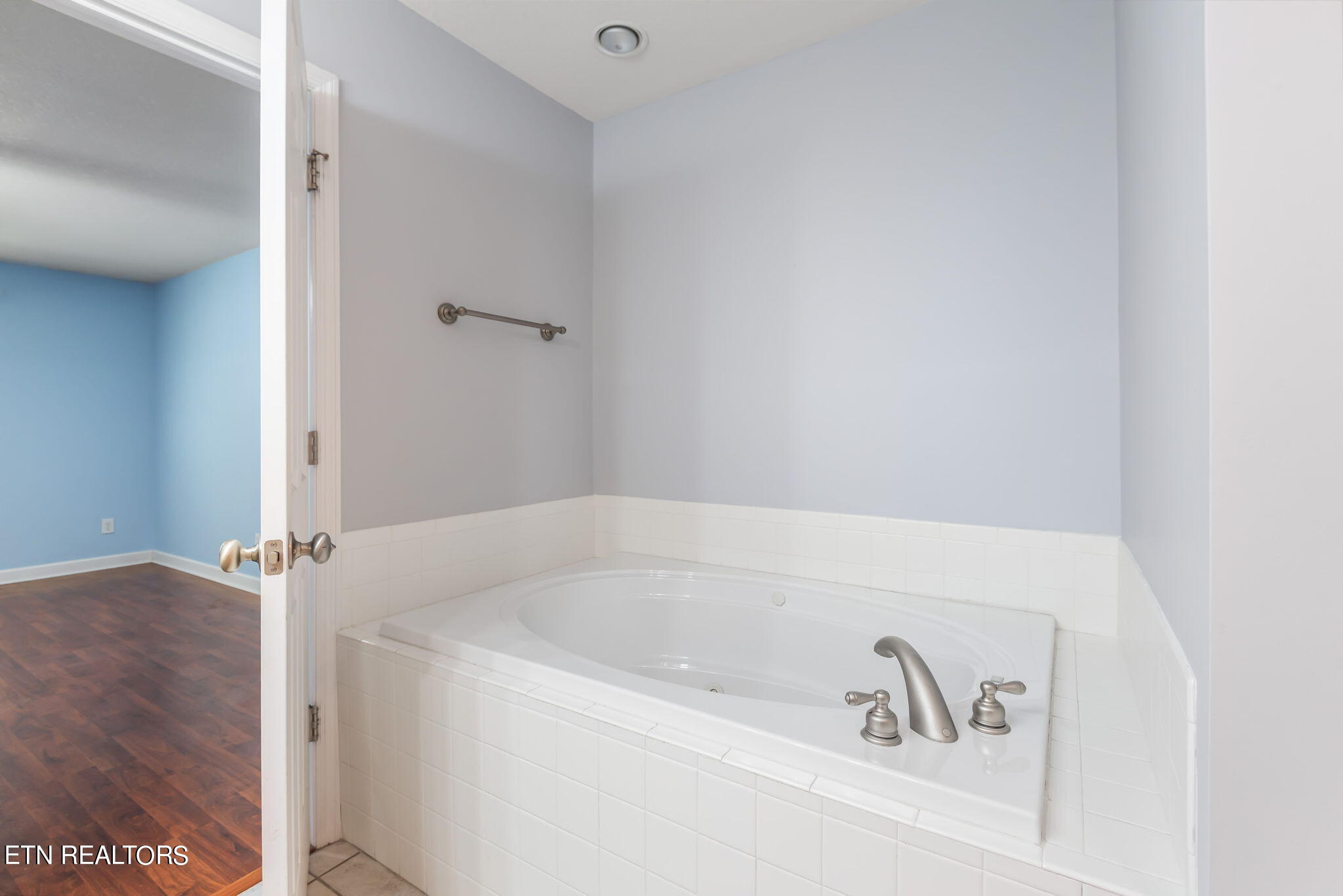 324 Silverhawk Way