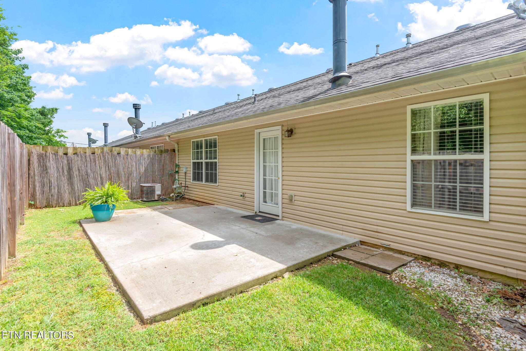 324 Silverhawk Way