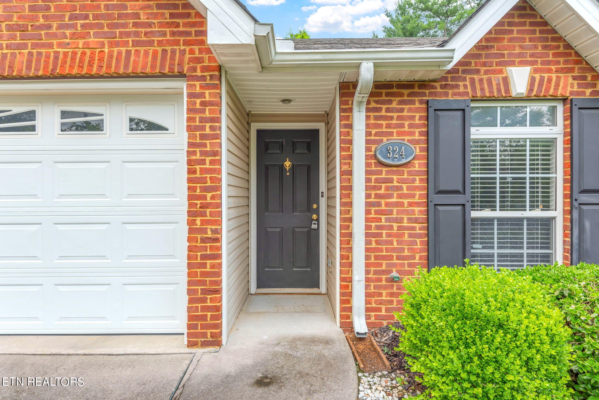 324 Silverhawk Way