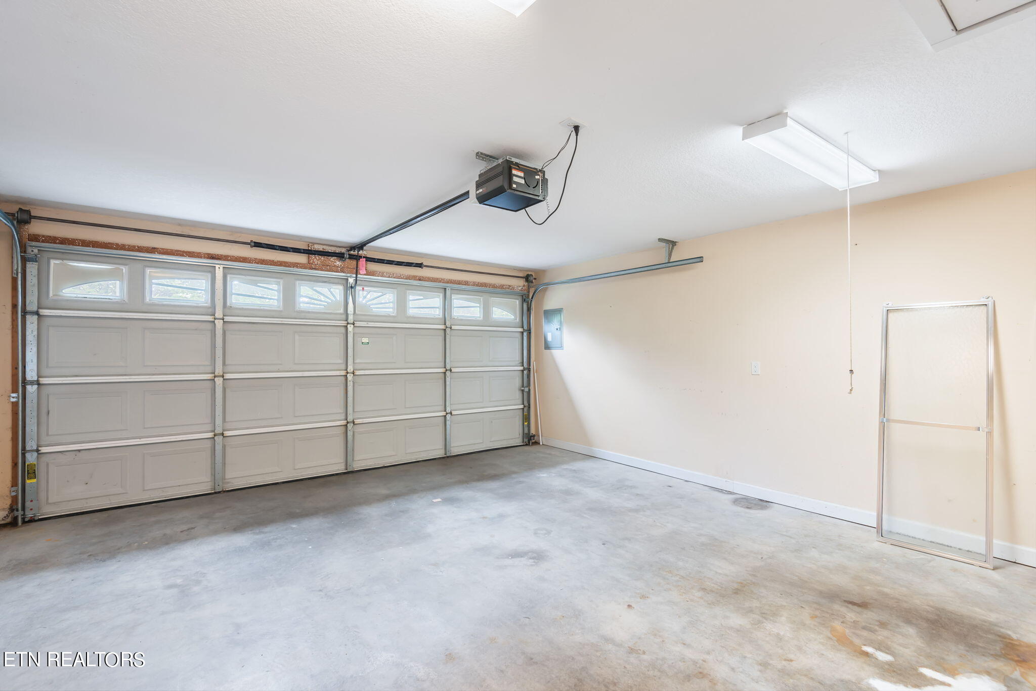 324 Silverhawk Way