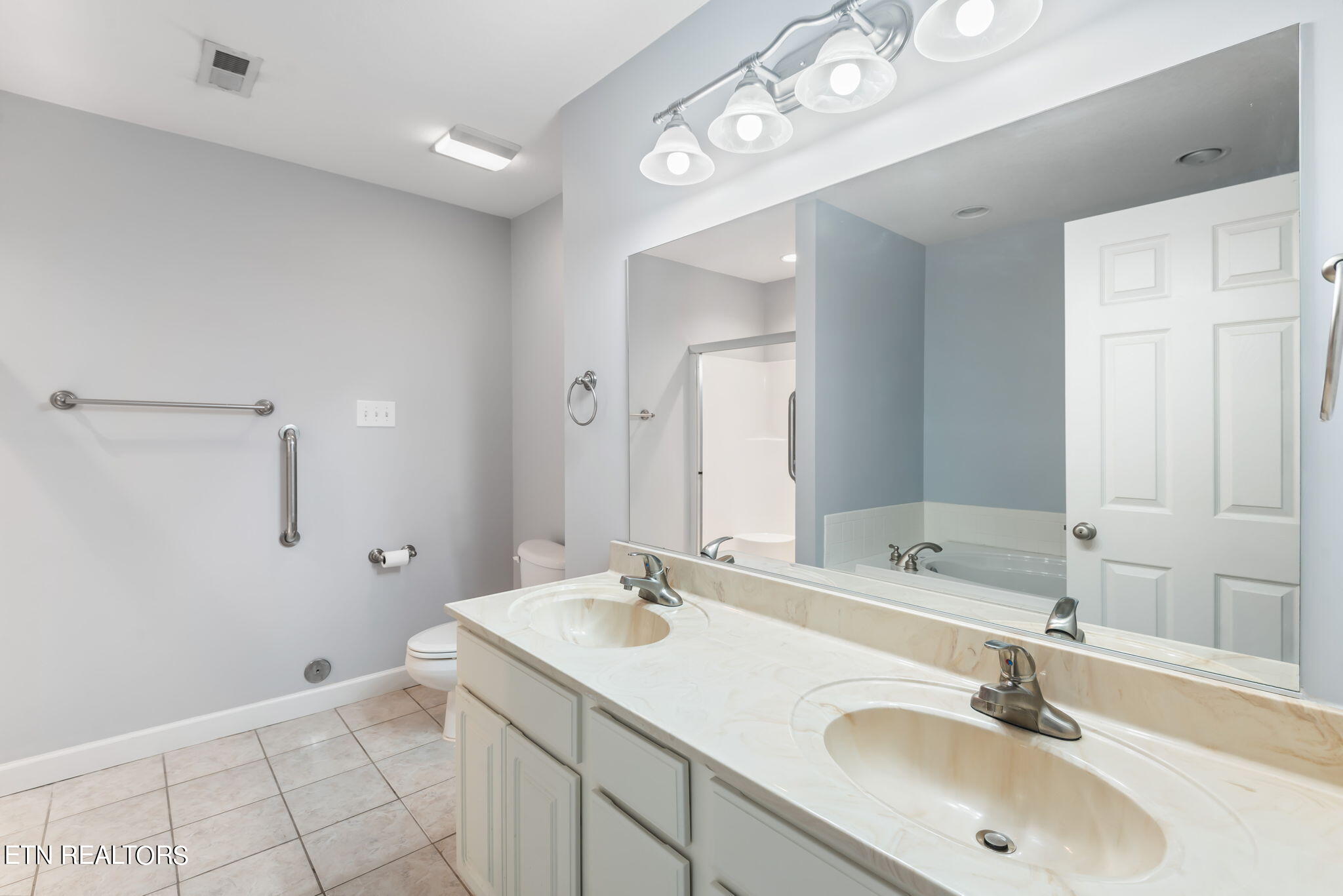 324 Silverhawk Way