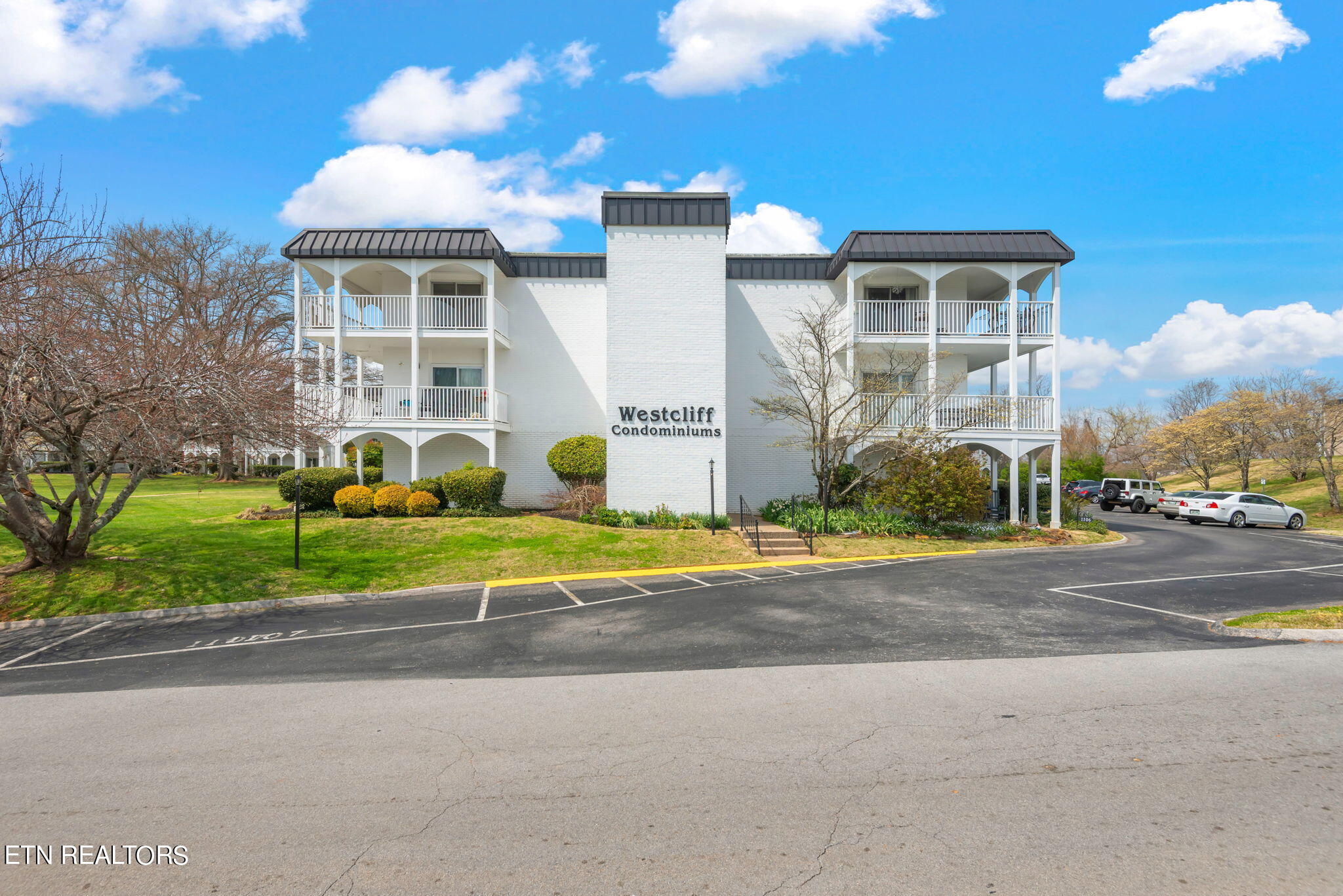 5709 Lyons View Pike, 1109