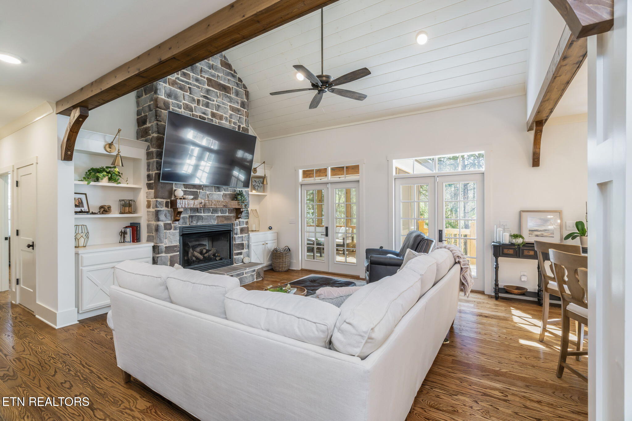 2576 Stock Creek Rd