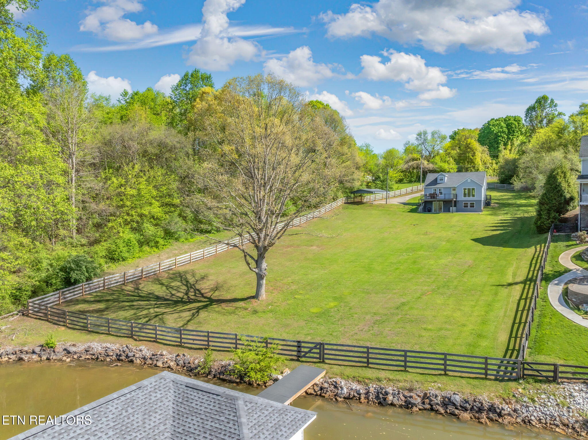 3105 Louisville Rd