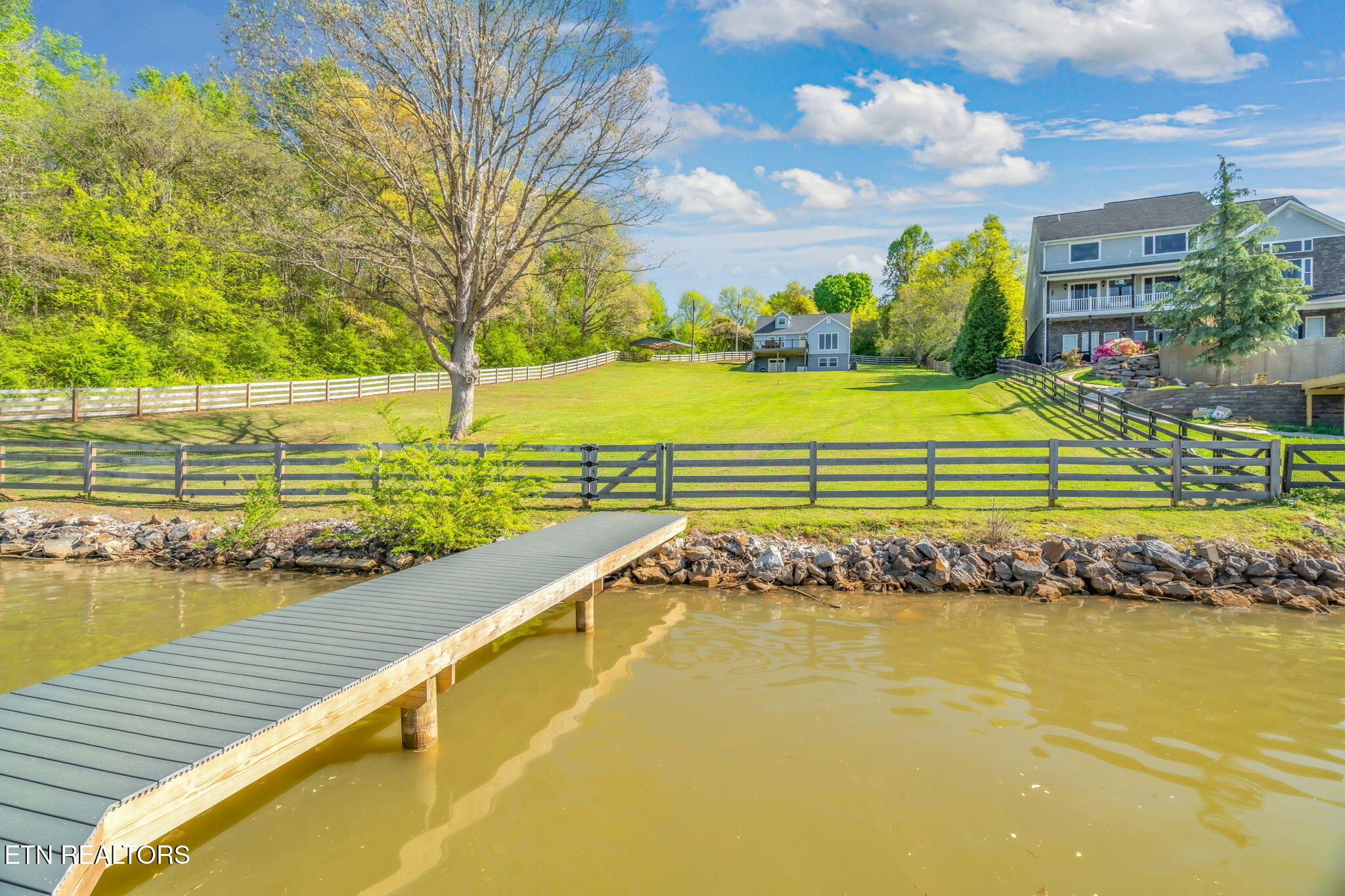3105 Louisville Rd