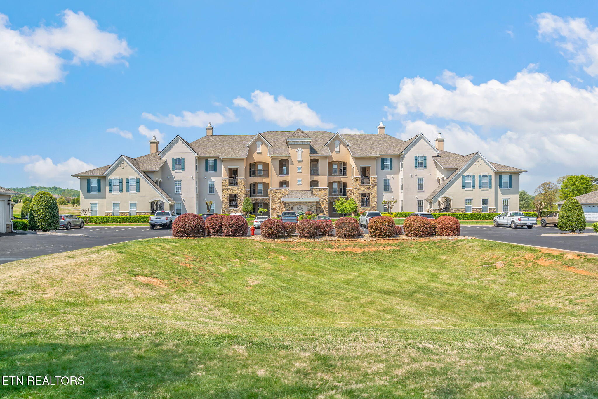535 Rarity Bay Pkwy, 106