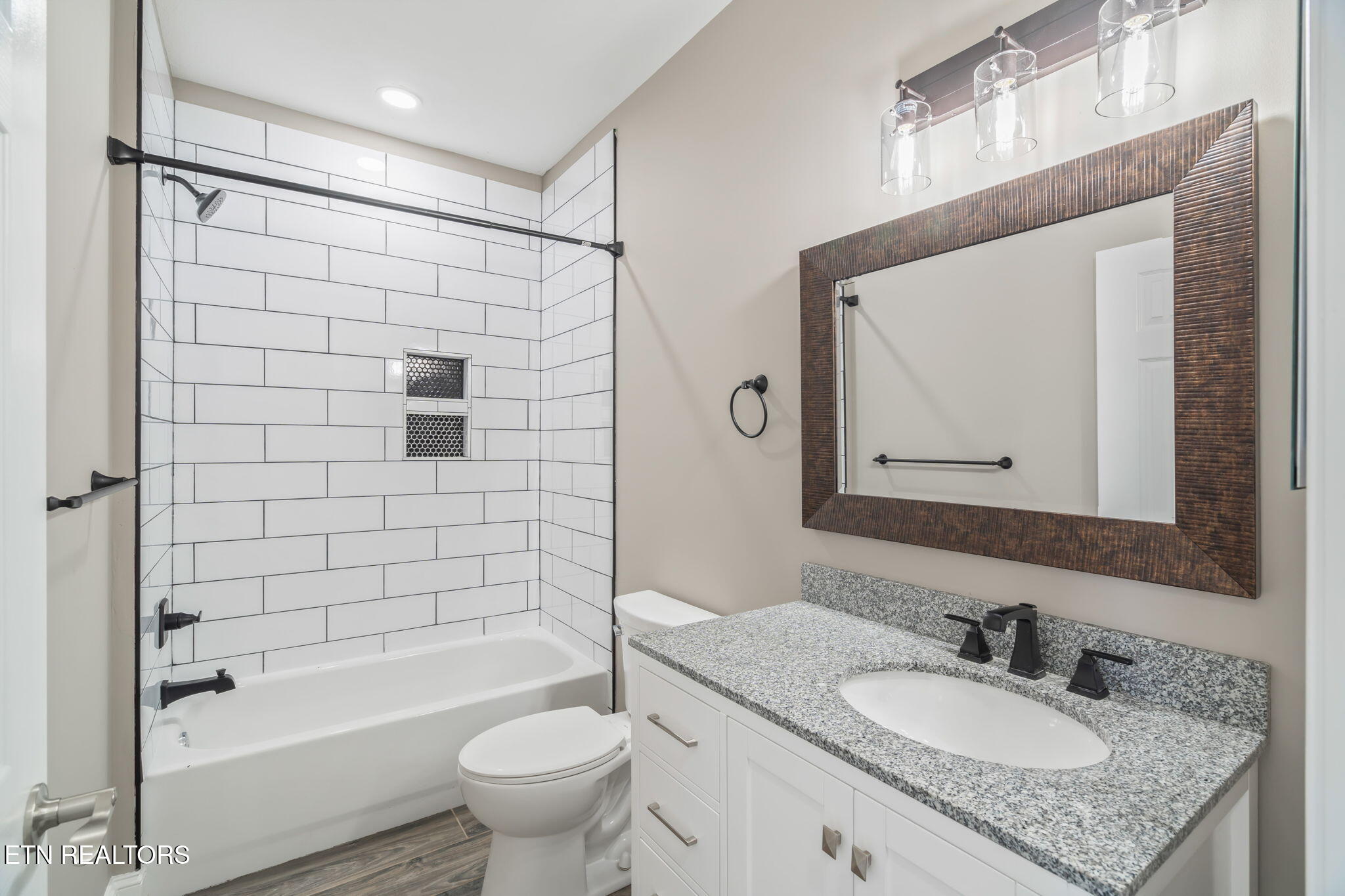 535 Rarity Bay Pkwy, 106