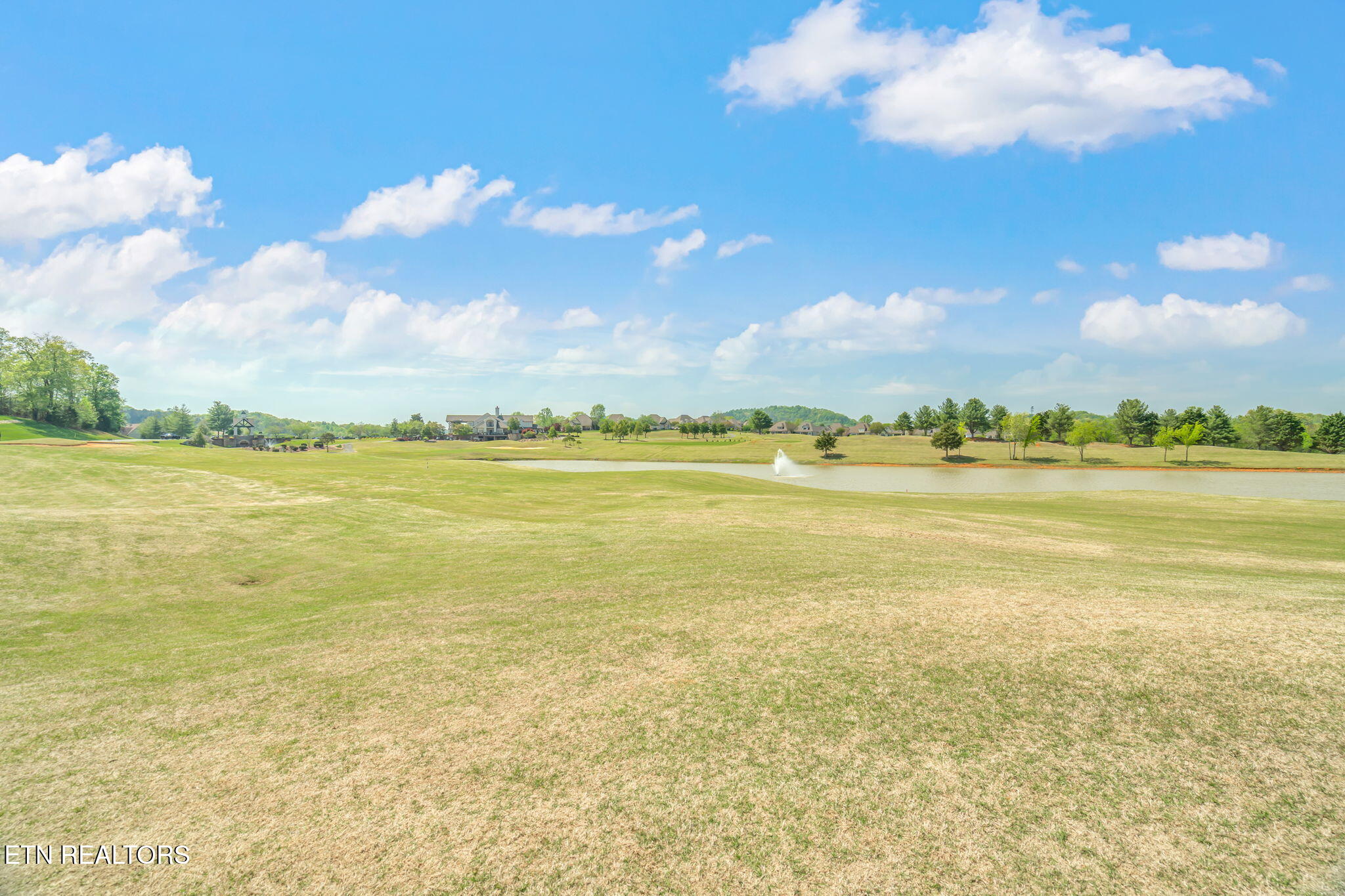 535 Rarity Bay Pkwy, 106