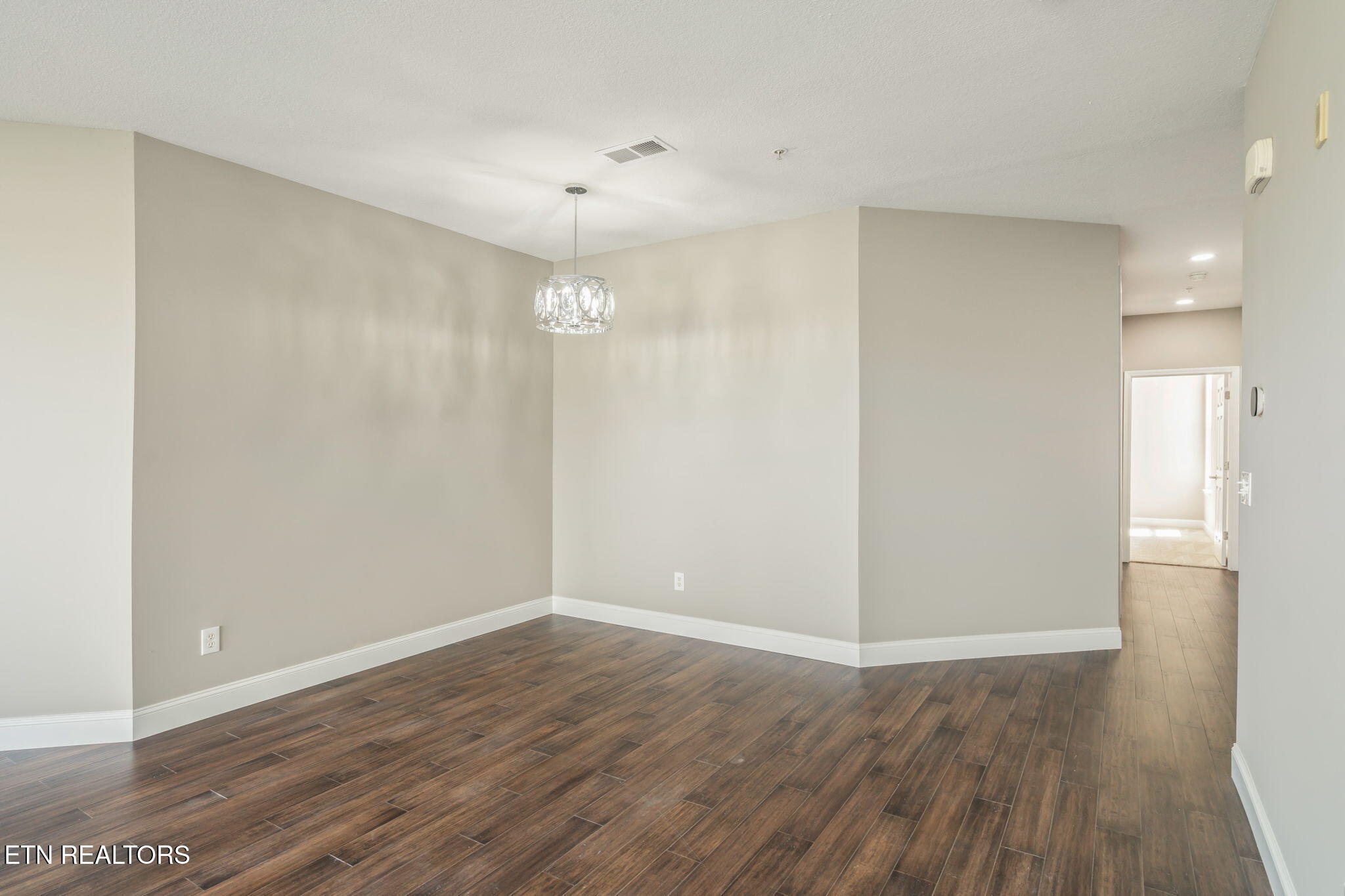535 Rarity Bay Pkwy, 106