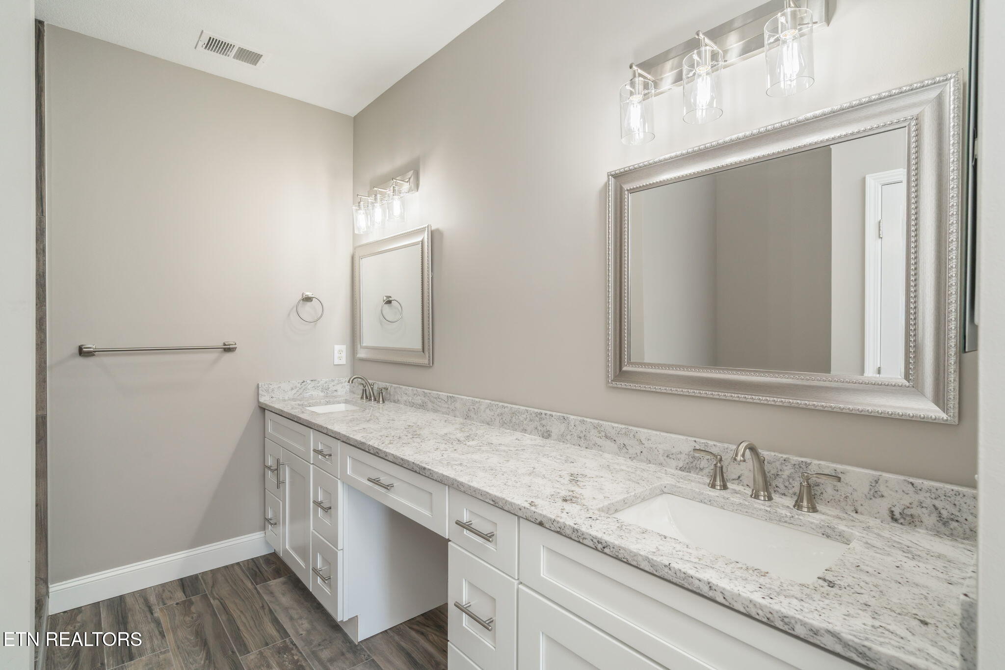 535 Rarity Bay Pkwy, 106