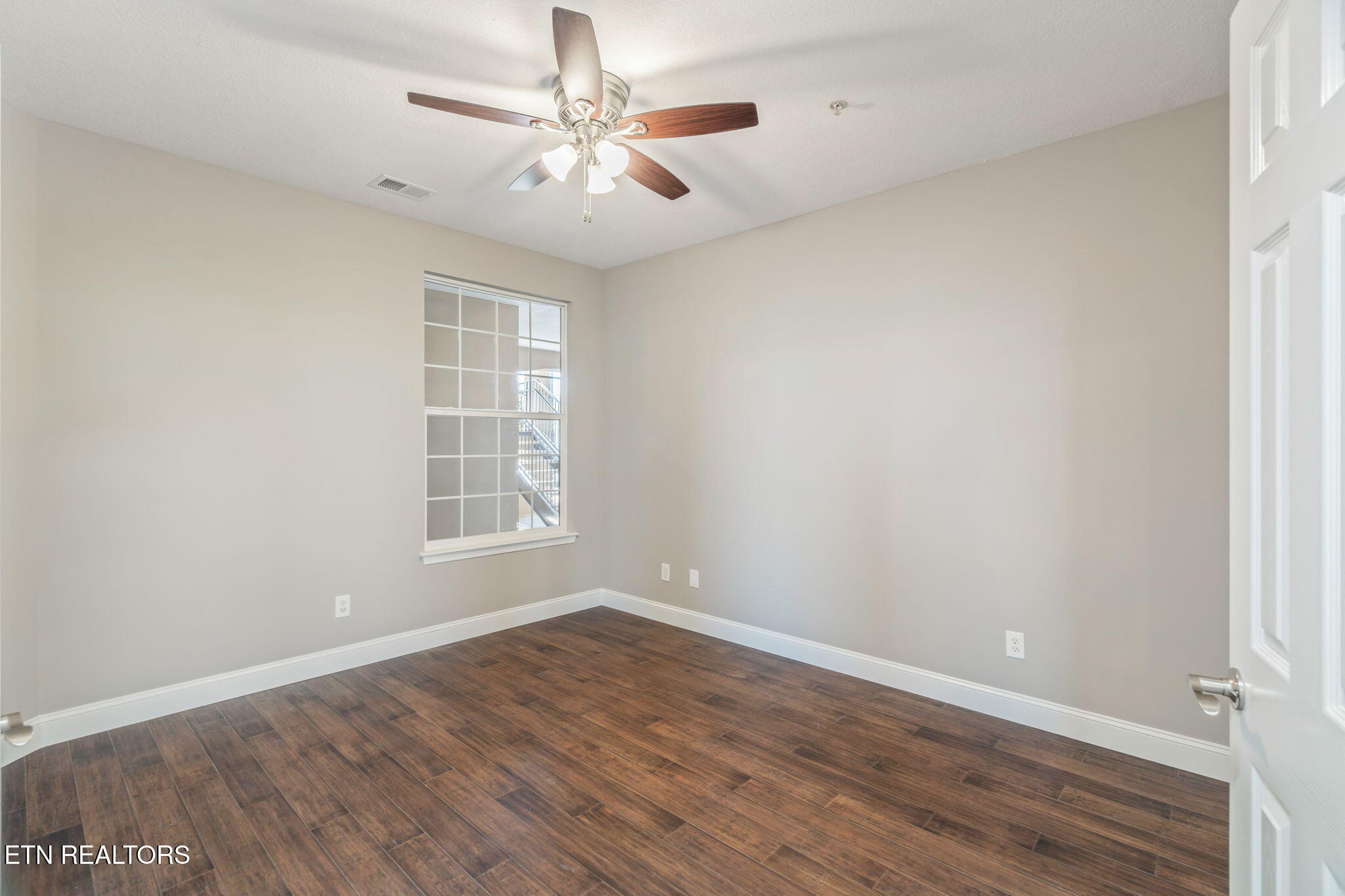 535 Rarity Bay Pkwy, 106