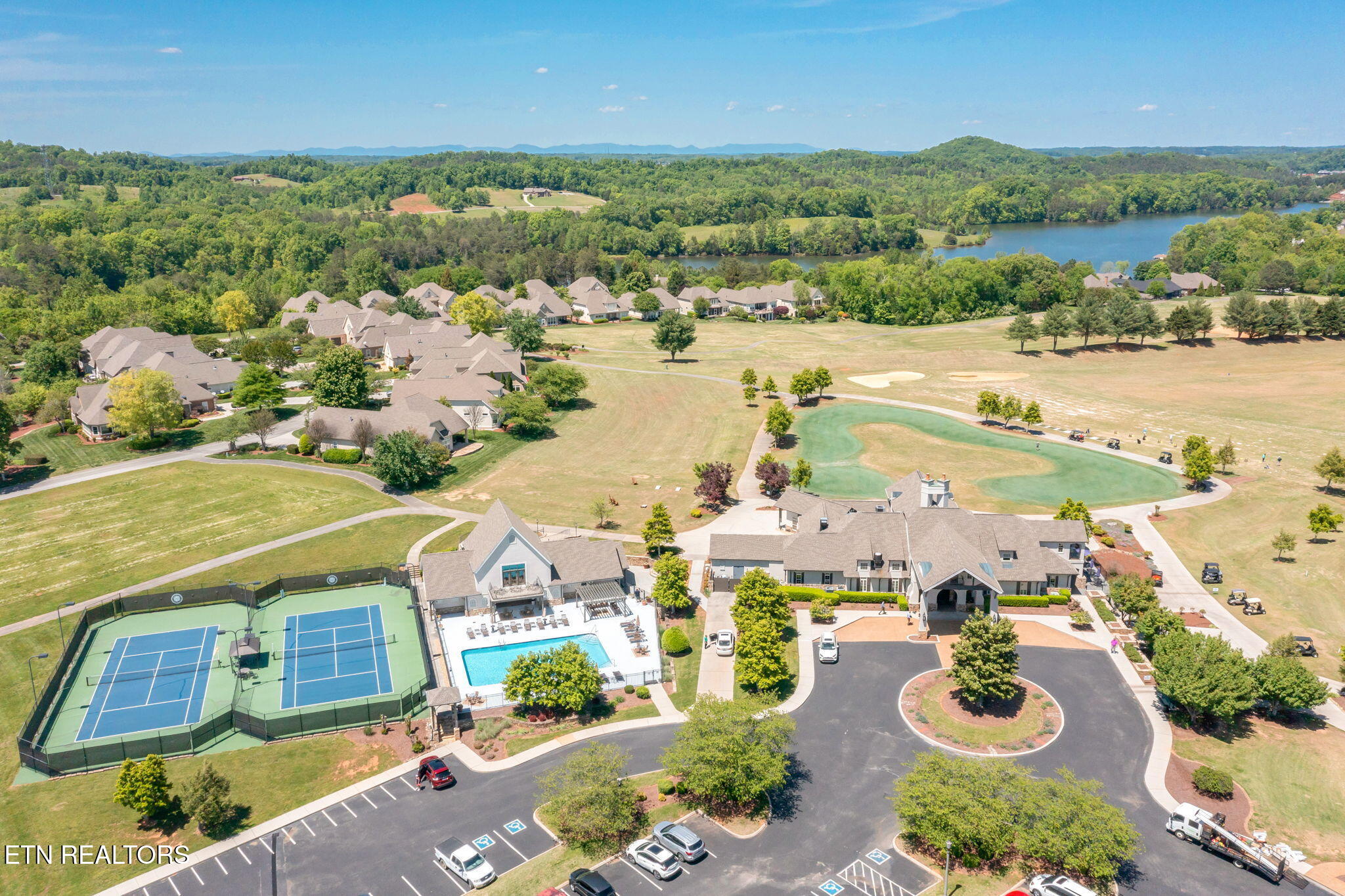 535 Rarity Bay Pkwy, 106