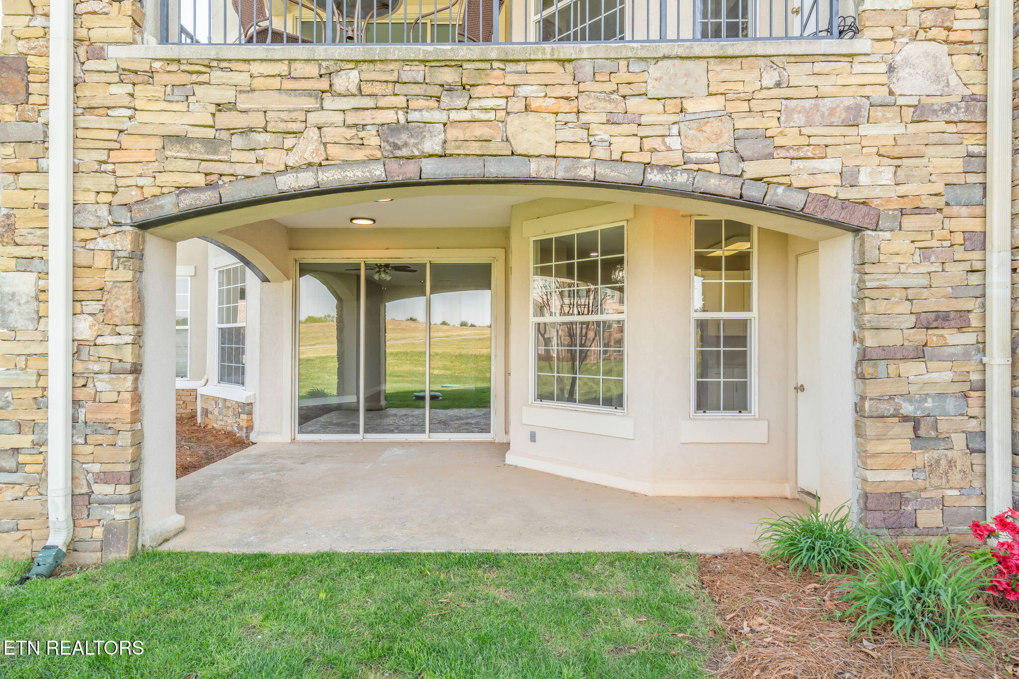 535 Rarity Bay Pkwy, 106