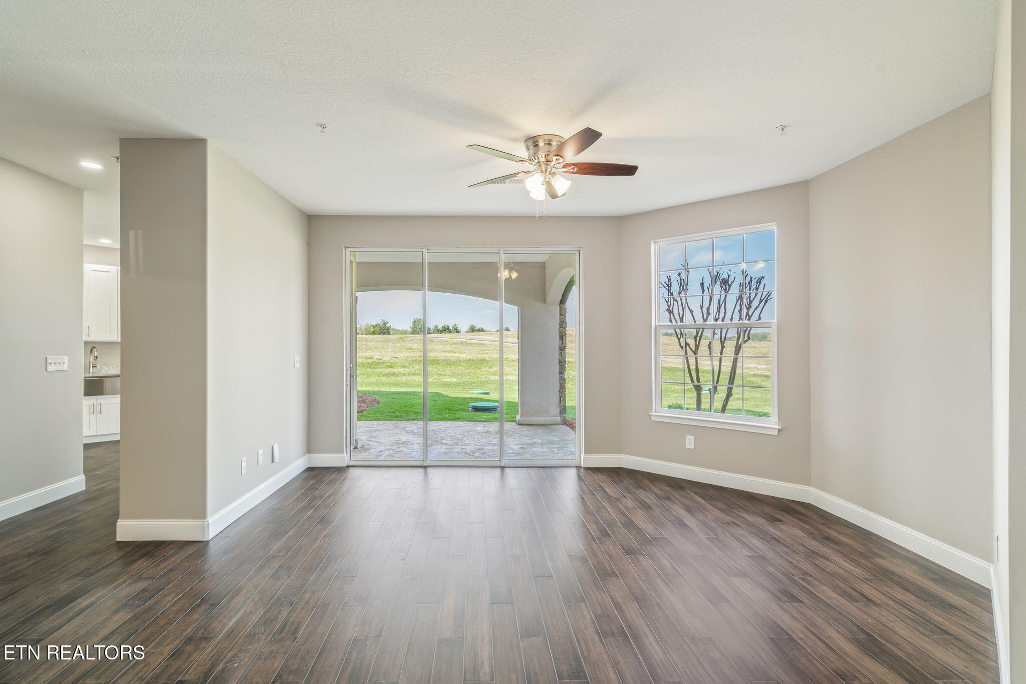 535 Rarity Bay Pkwy, 106
