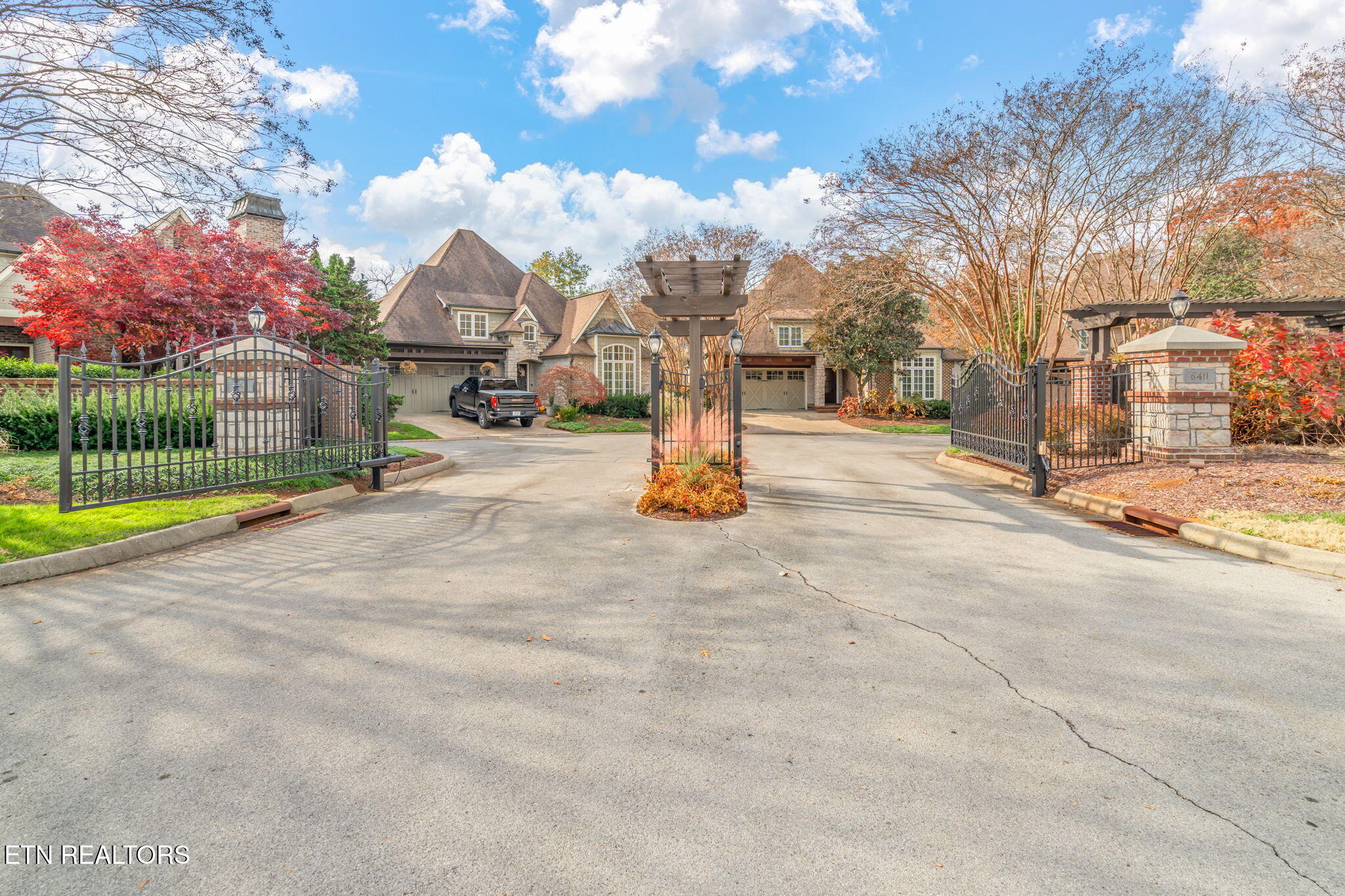 6435 Cobblecreek Way