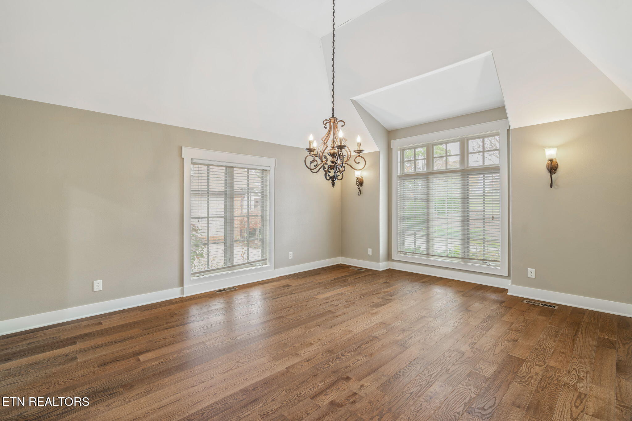 6435 Cobblecreek Way