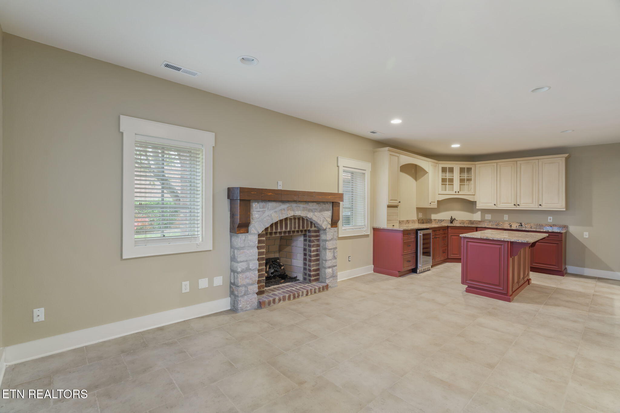 6435 Cobblecreek Way