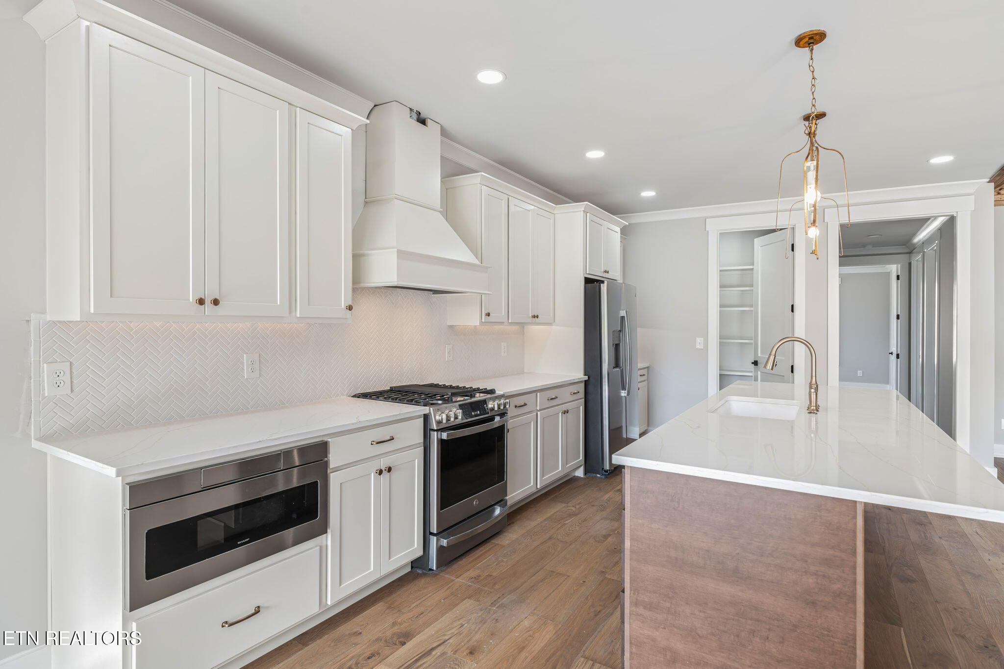 200 Goldcrest Drive
