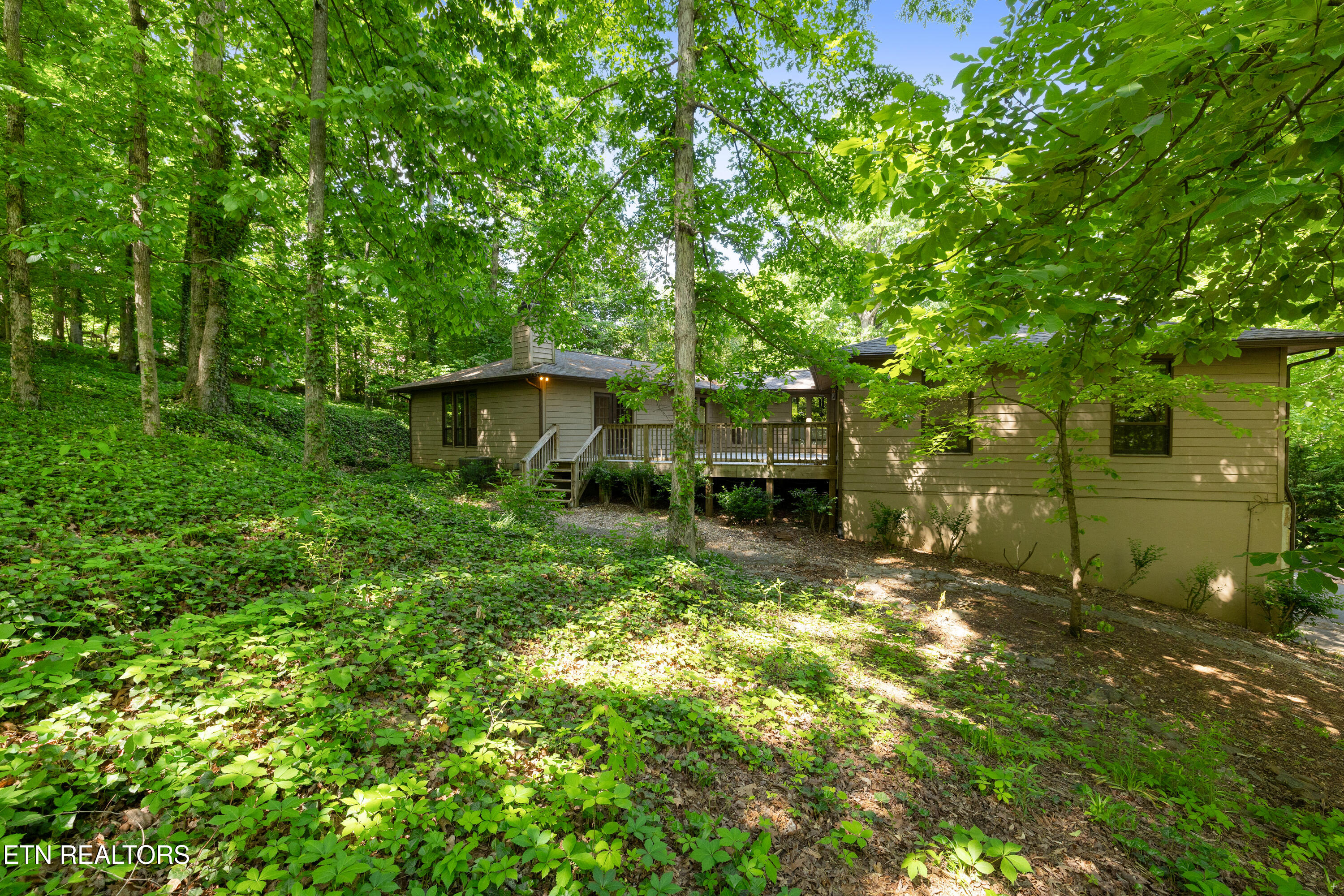 302 Saint Andrews Drive