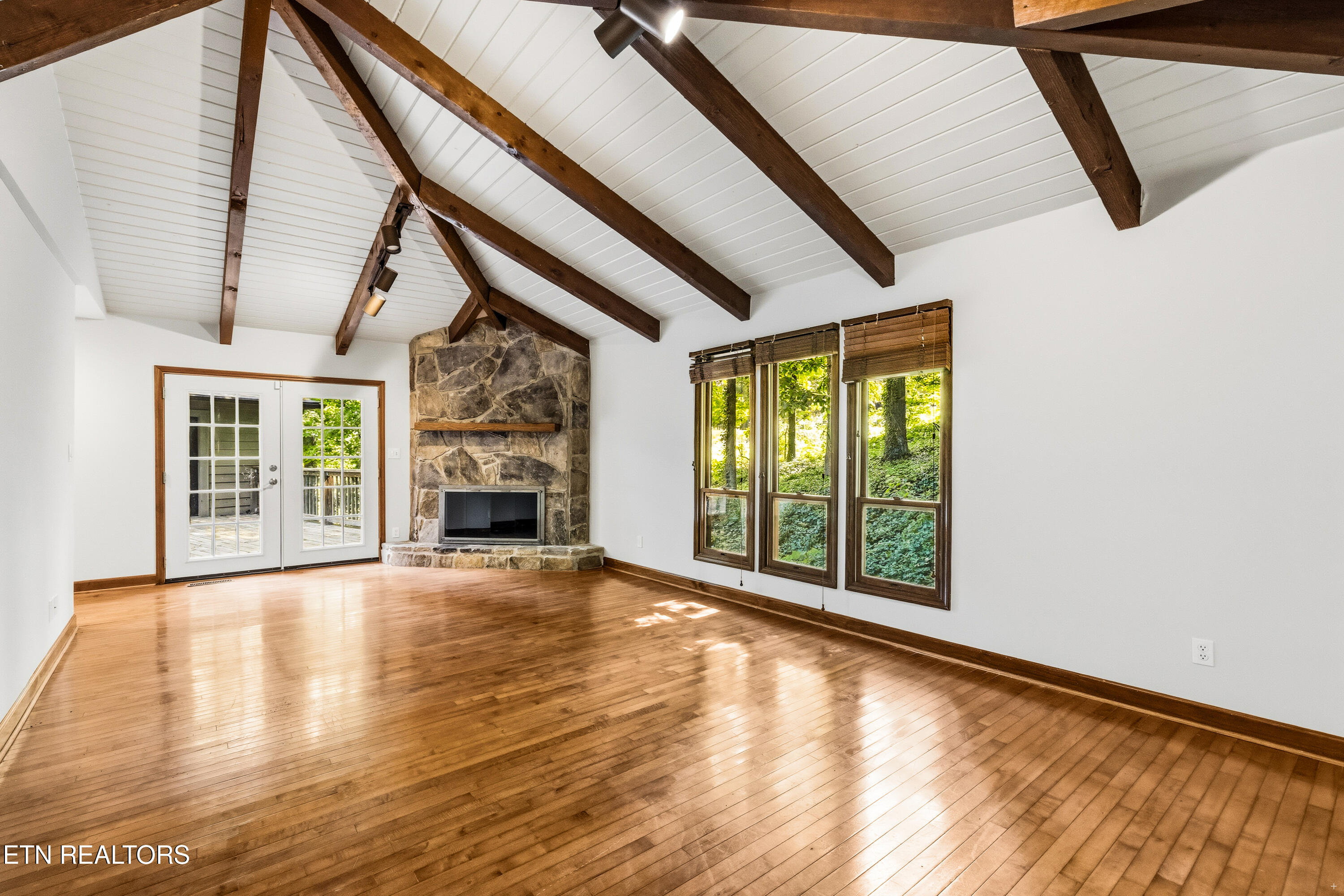302 Saint Andrews Drive