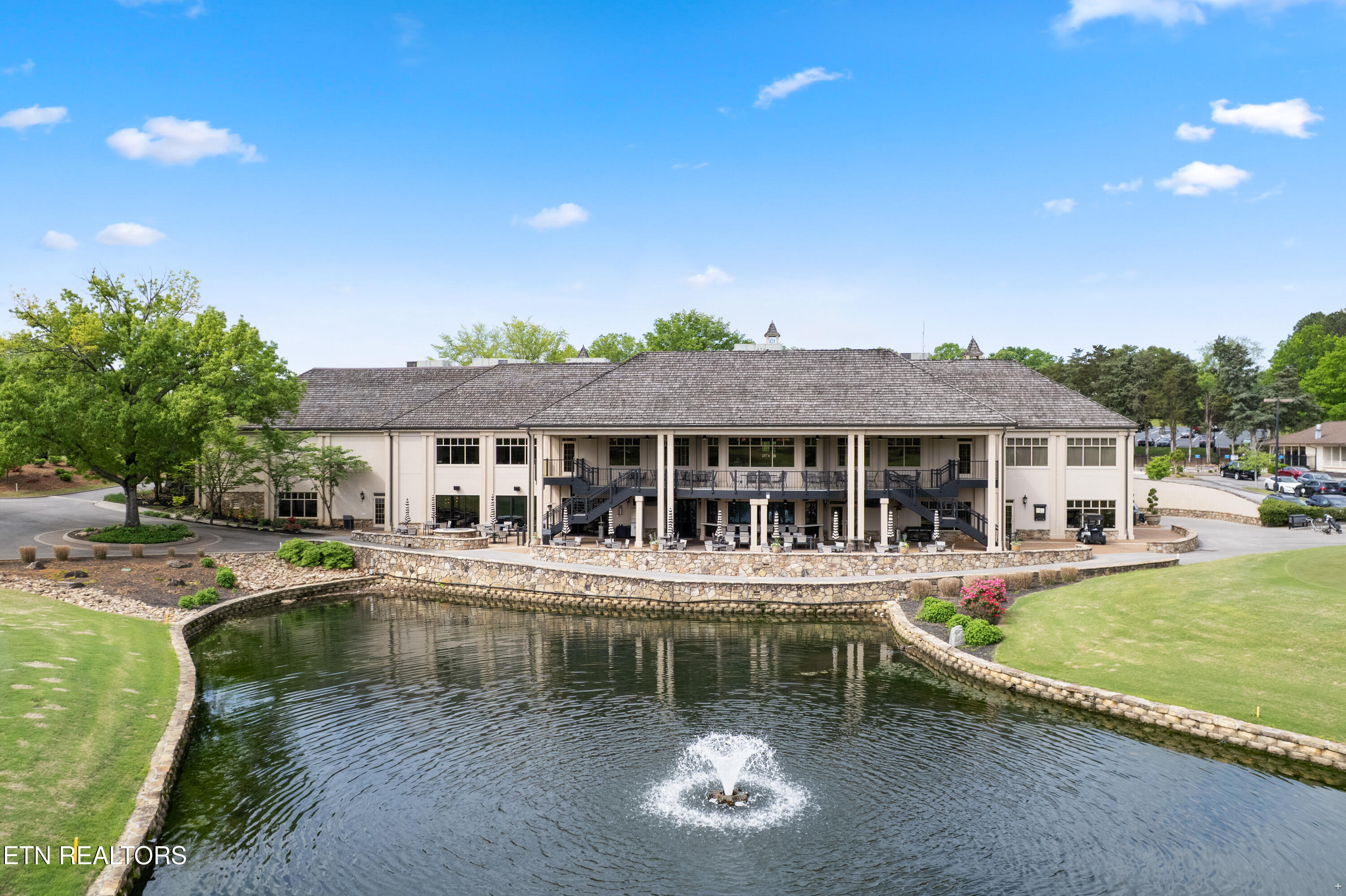 302 Saint Andrews Drive