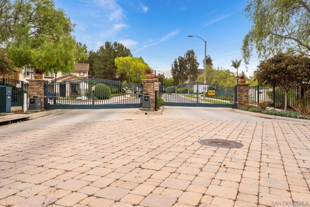 1625 Magnolia Circle