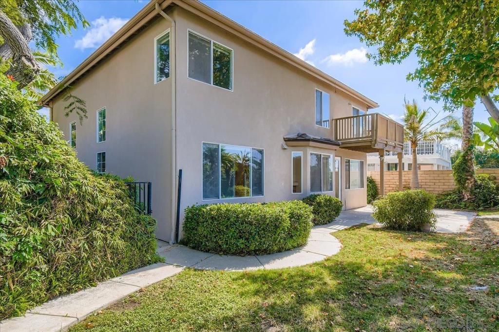 6709 Lonicera Street