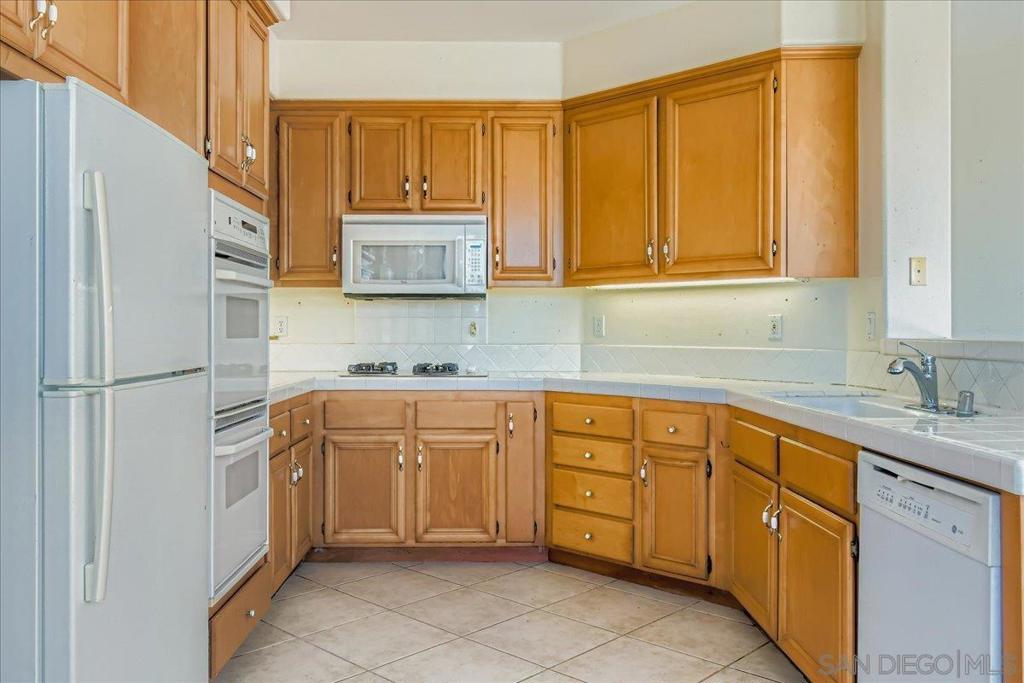 6709 Lonicera Street