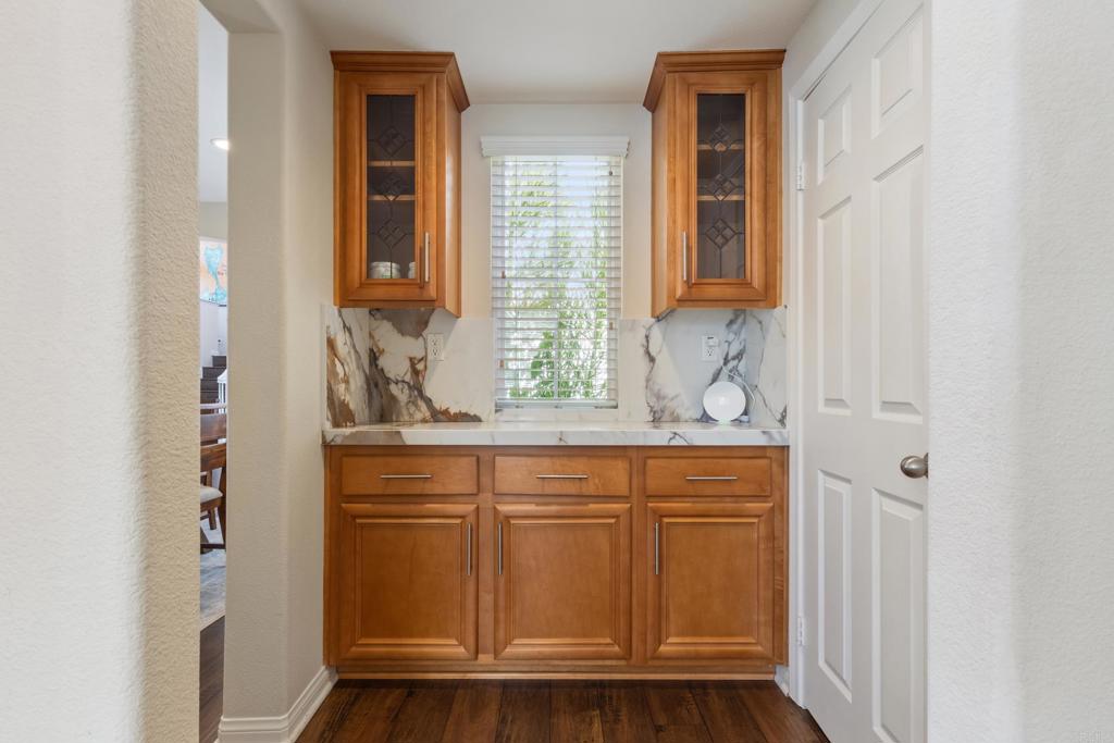 2152 Rocky Point Way