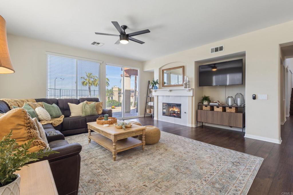 2152 Rocky Point Way