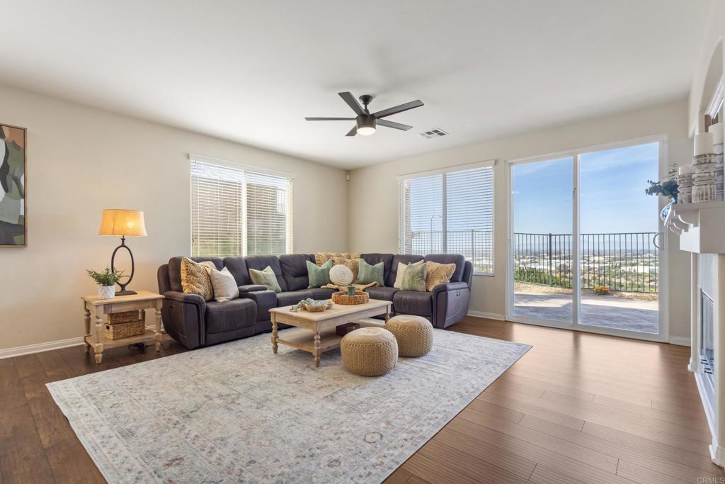 2152 Rocky Point Way