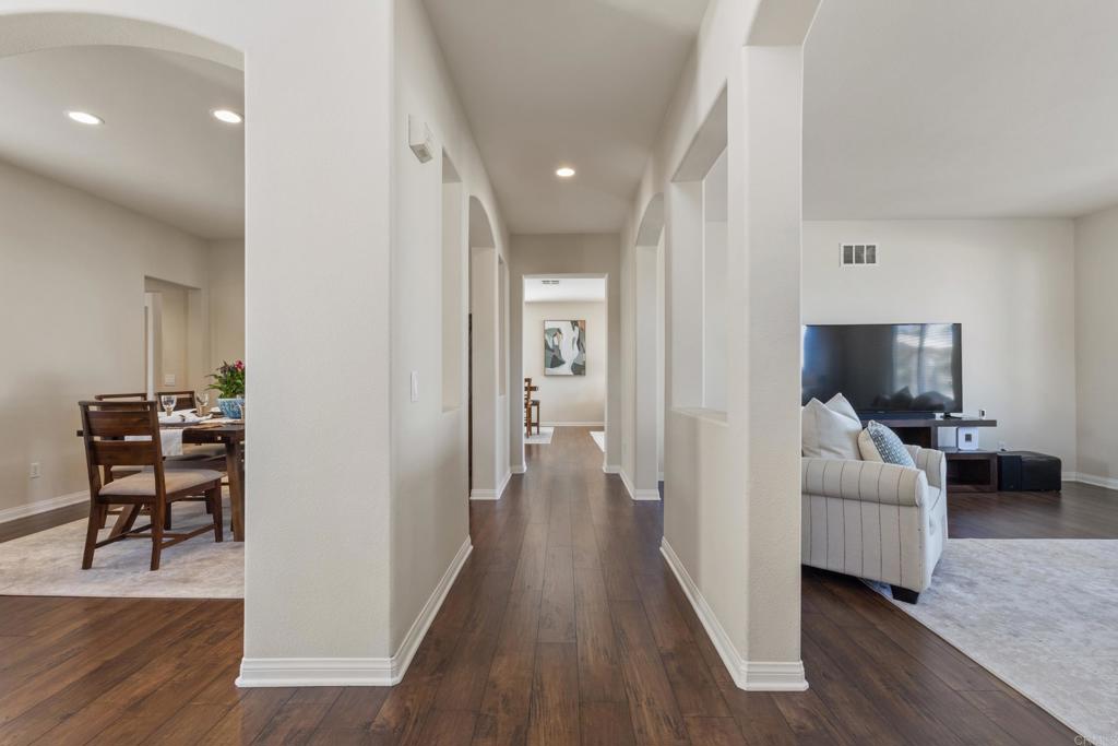 2152 Rocky Point Way