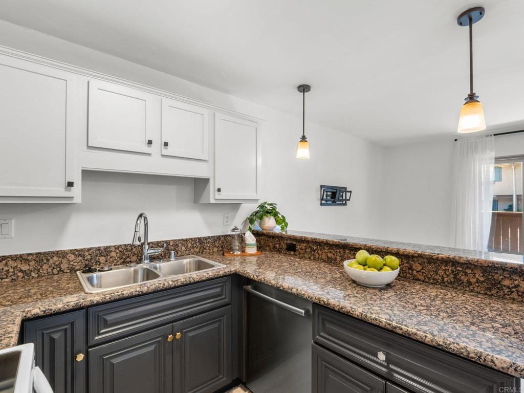215 Westlake Drive 2